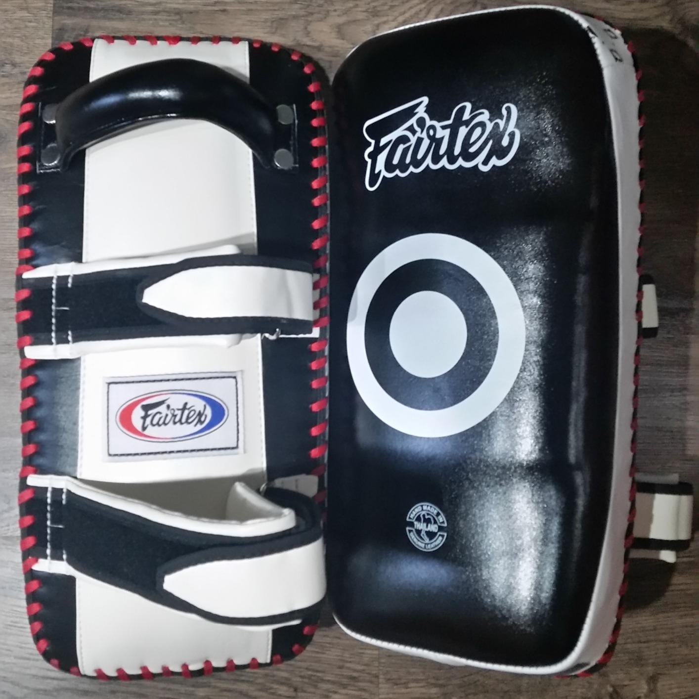 Fairtex Curved Muay Thai Pads, Kickboxing Punching Kicking Striking Shield customer photo 1