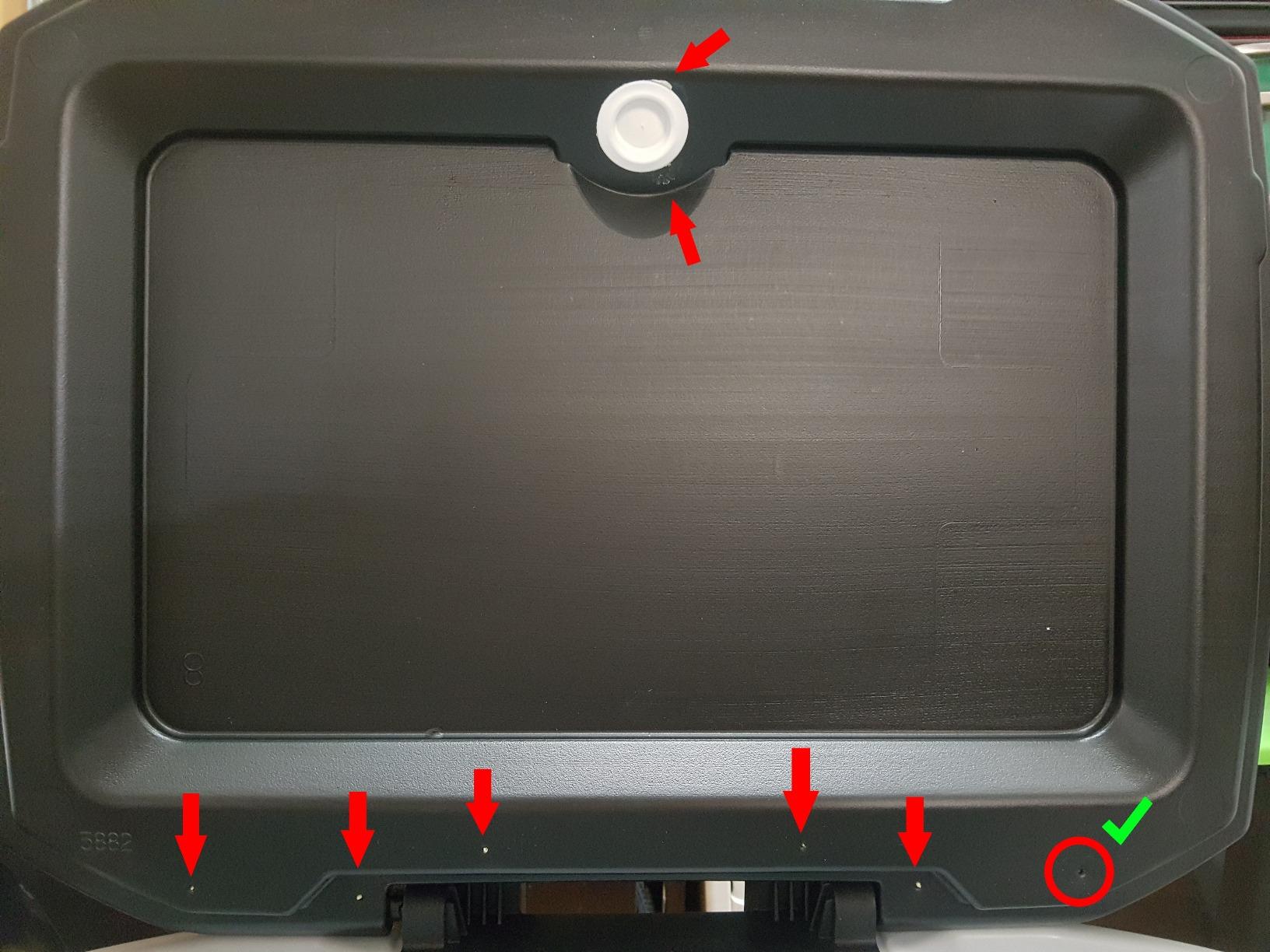 Coleman Xtreme Rolling Cooler with Wheels, Extra-Walled Insulation Keeps Ice up to 5 Days, Portable Wheeled Hard Chiller customer photo 2