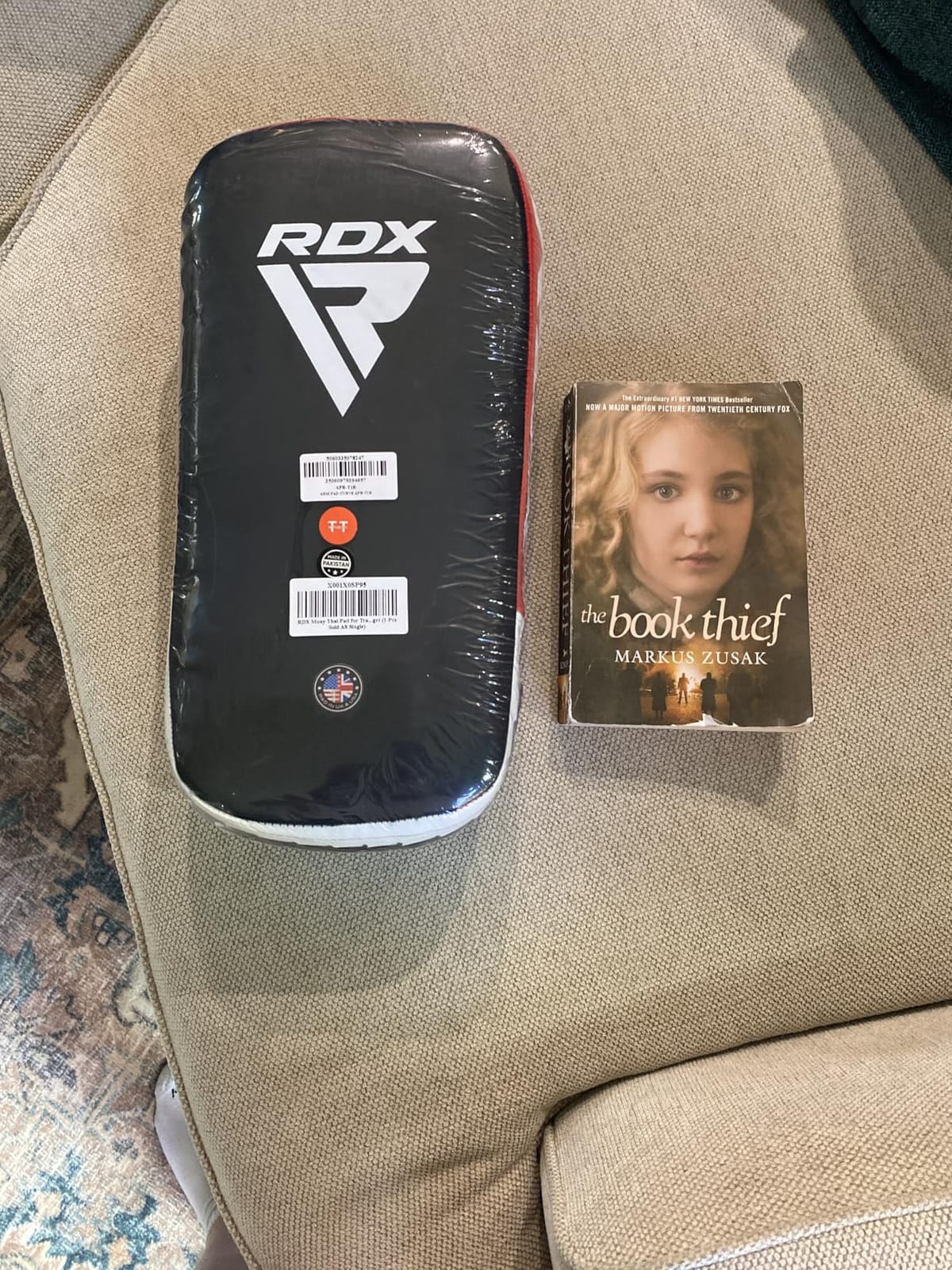 RDX Muay Thai Pad for Training, Curved Kickboxing Kicking Strike Shield, Coaching Kick Boxing, MMA, Martial Arts, Karate, Taekwondo, Punching, Foot, Knee and Elbow Target customer photo 2
