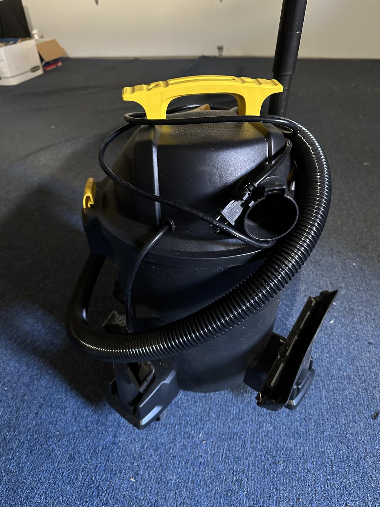 Stanley - SL18116P Wet/Dry Vacuum, 6 Gallon, 4 Horsepower Black customer photo 2