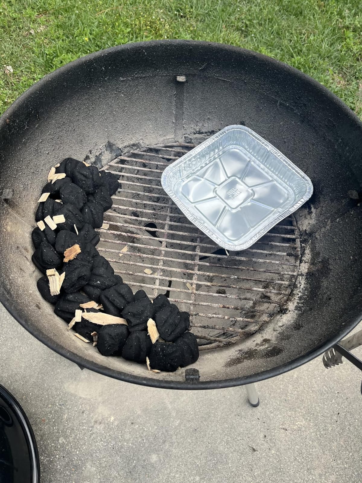 Weber® Original Kettle Premium Charcoal Grill, 22-Inch, Black customer photo 2