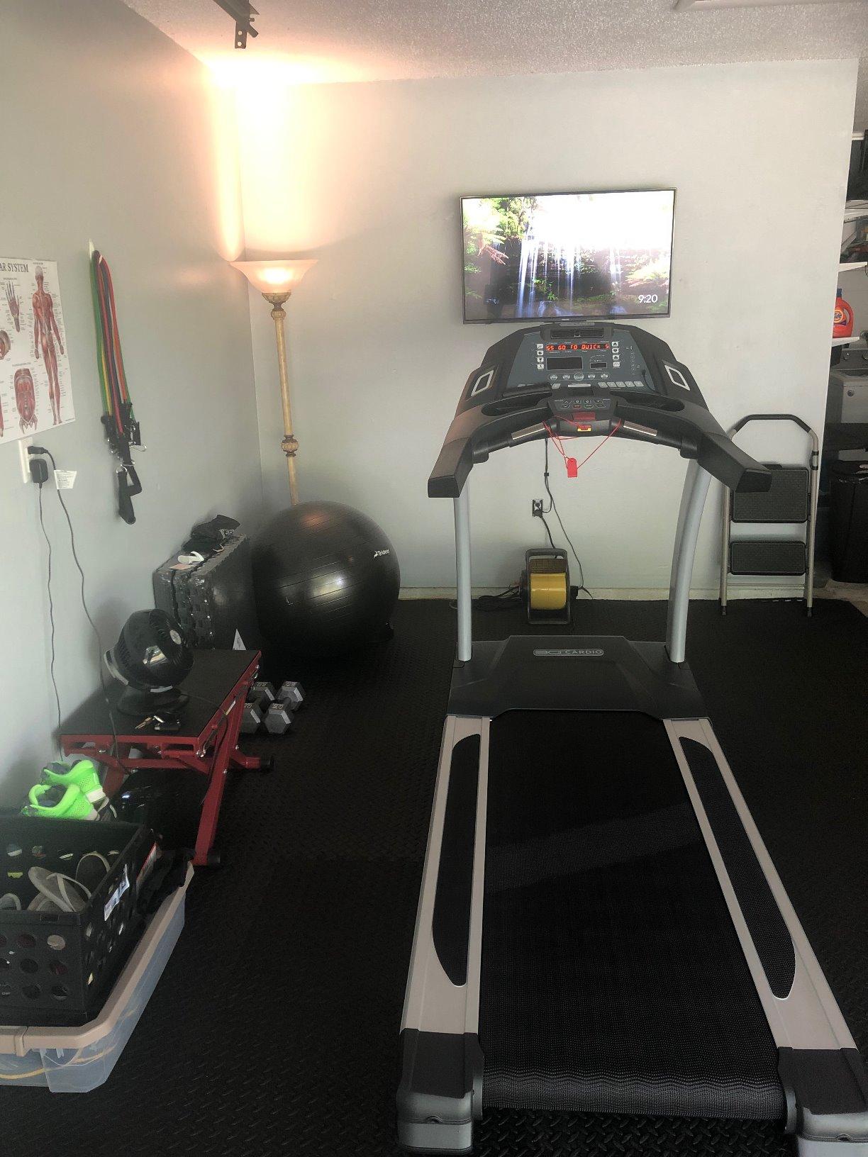 3G Cardio Elite Runner X Treadmill - Commercial Grade - FreeSync FTMS Bluetooth Connectivity - 4.0 HP - Large Ortho Flex Shock Suspension System Deck - Marathon Training - 400 lb Capacity customer photo 1