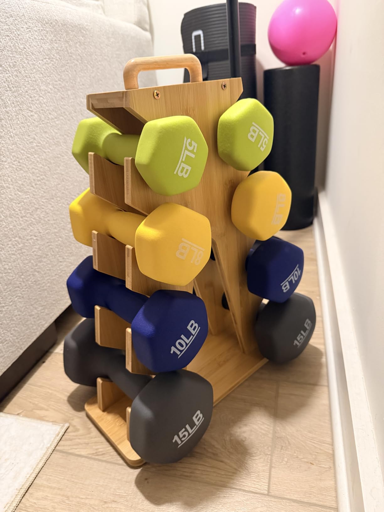 Amazon Basics Neoprene Dumbbell Hand Weights for Exercise and Muscle Toning customer photo 1