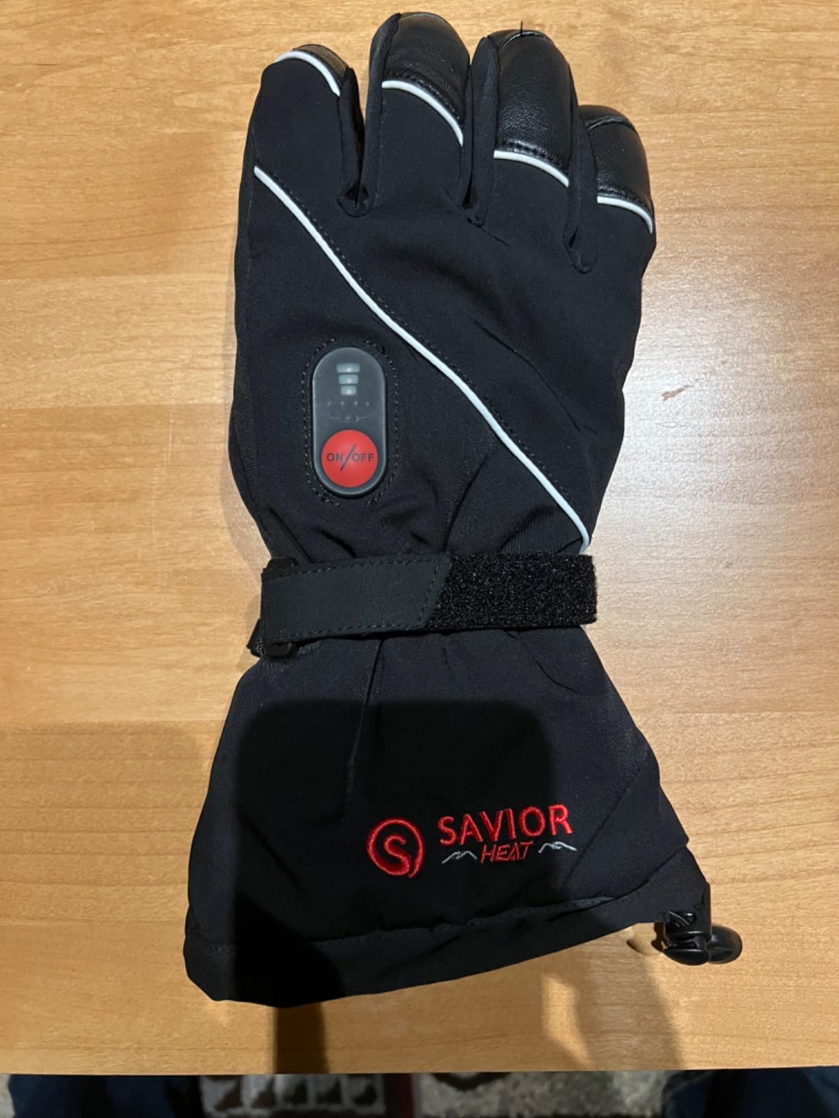 SAVIOR HEAT Heated Gloves for Men Women, Rechargeable Electric Heated Leather Skiing and Snowboarding Gloves customer photo 2