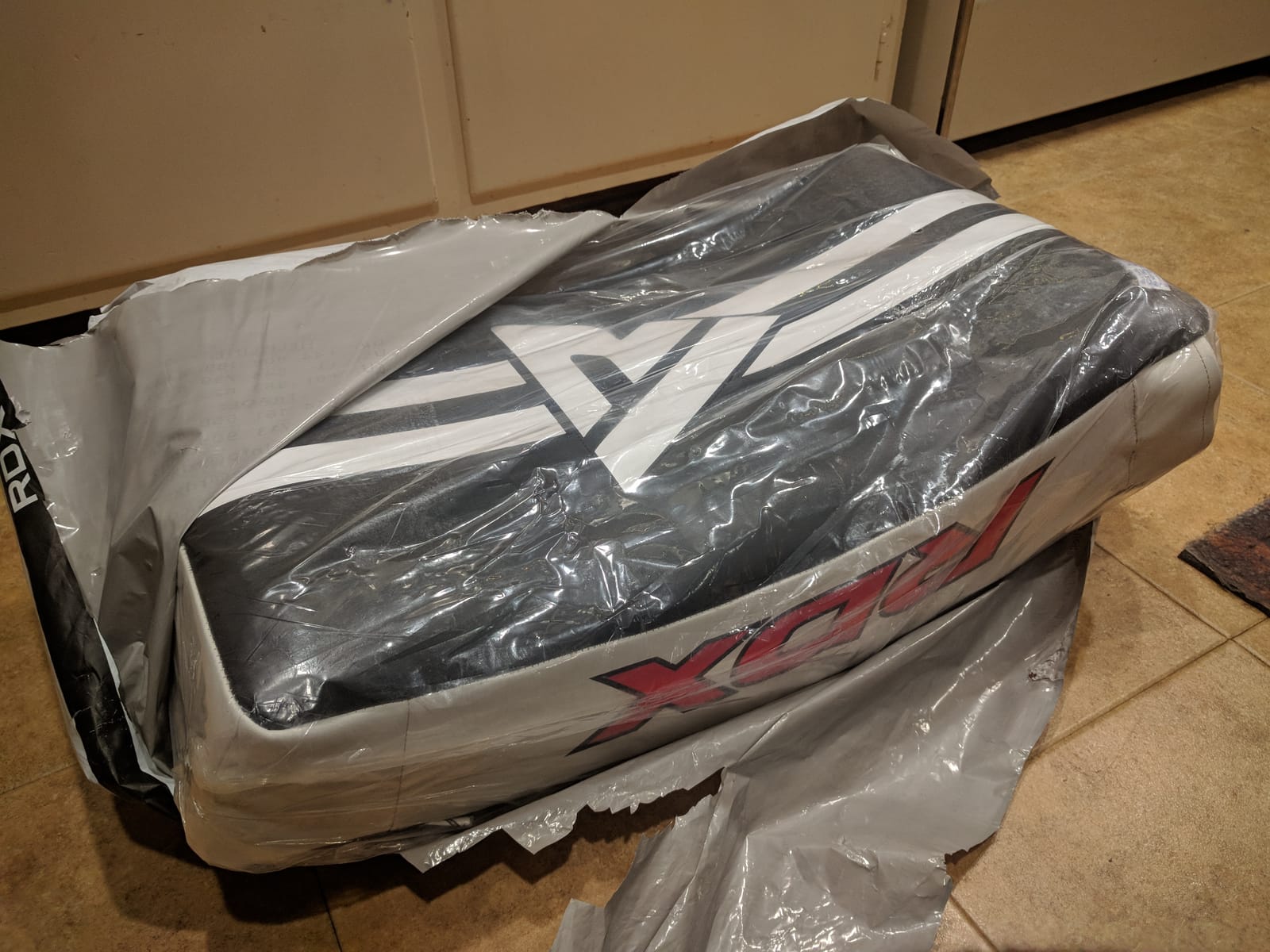 RDX Kick Shield Muay Thai Kickboxing, Heavy Curved Kicking Striking Body Pad, Punching Foot Target MMA Boxing Training, 3 Padded Handles, Martial Arts Karate TKD Taekwondo (ONE PAD ONLY) customer photo 2