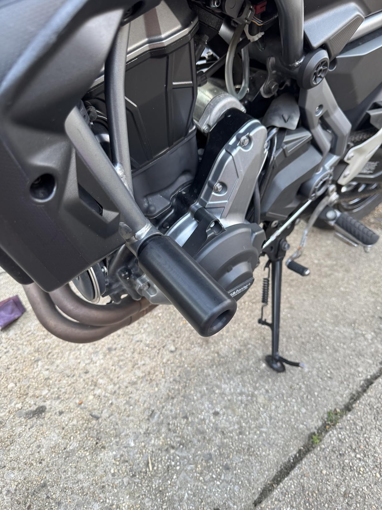 Shogun USA Made Kaw Ninja 650 Z650 Z 650 KRT EX650 EX 2017 2018 2019 2020 2021 2022 2023 2024 2025 2026 Black No Cut Frame Sliders Fits ABS & NON ABS Models - 750-4519 customer photo 2