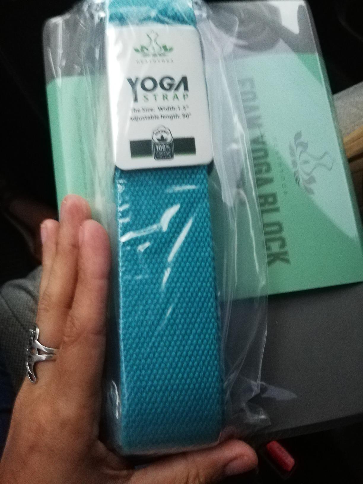 Heathyoga Yoga Blocks 2 Pack with Strap, High Density EVA Foam Yoga Block and Yoga Strap Set to Support and Improve Poses and Flexibility customer photo 1