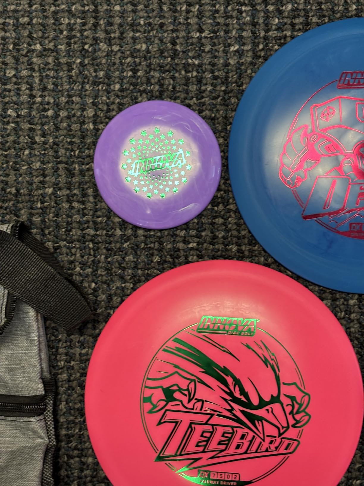 Innova Disc Golf Starter Set - Colors May Vary 160-180g - Includes Putter, Mid Range, 2X Fairway Drivers, Distance Driver, Mini Marker Beginner Disc Golf Set customer photo 2
