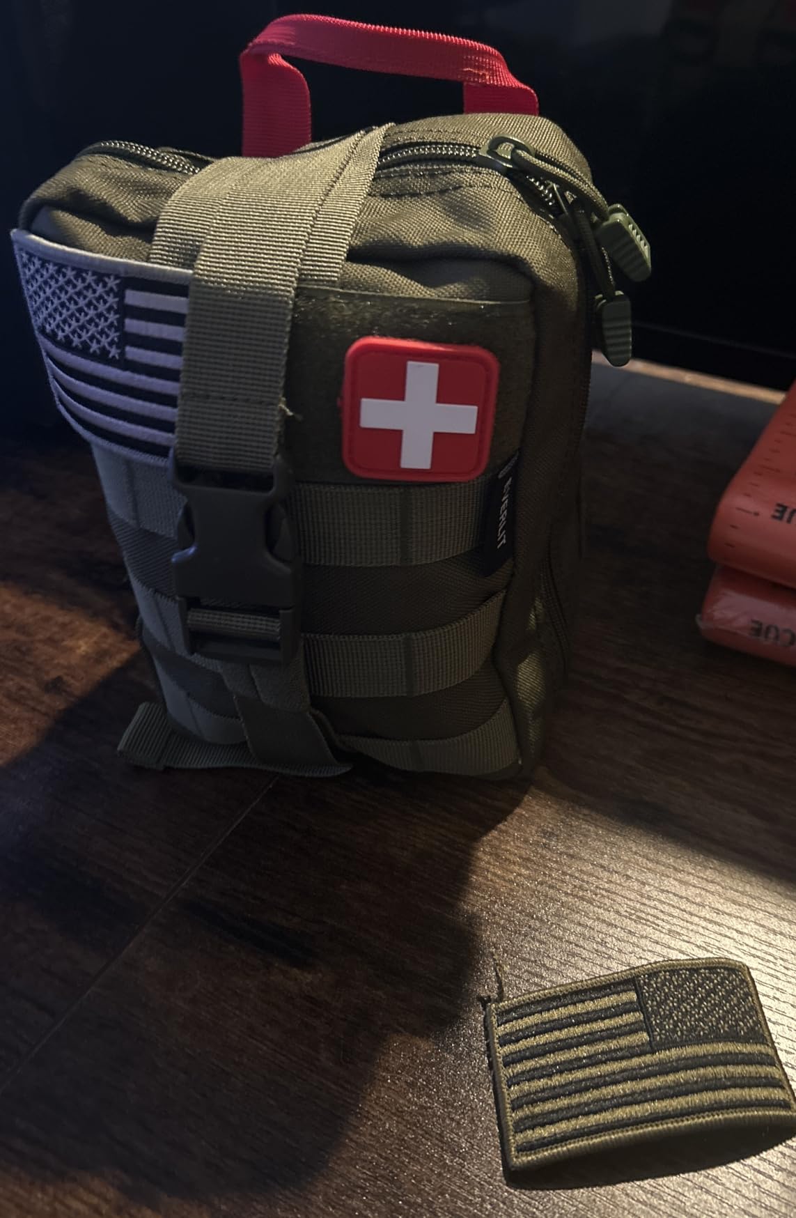 EVERLIT 250 Pcs Survival First Aid Kit, IFAK Outdoor Survival Kit customer photo 2