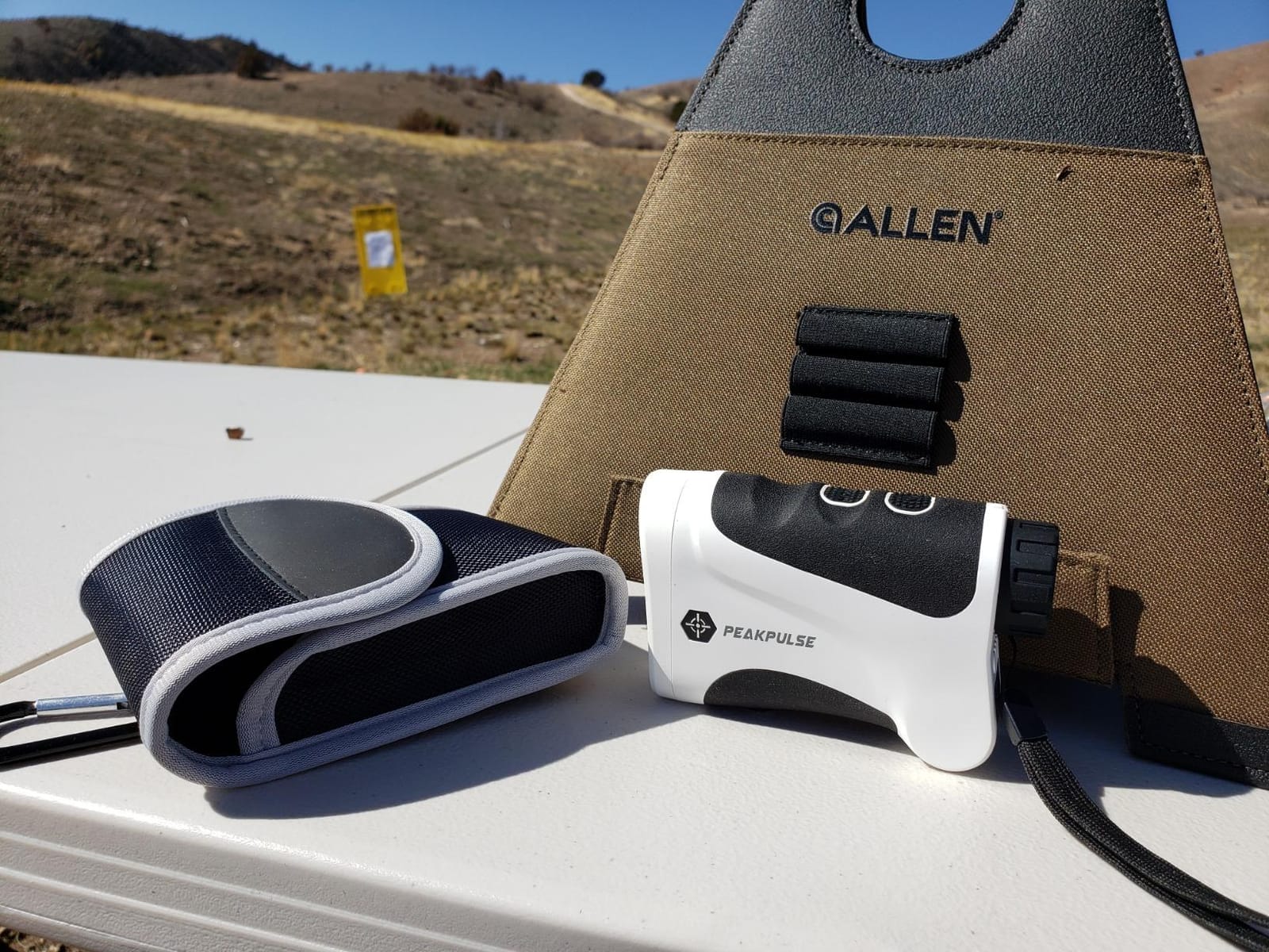 PEAKPULSE Golf Range Finder 650 Yards RangeFinder Golfing High Clarity Display 6X Magnification 0.5 Yard Accuracy Pin Seeker Easy to Use (No Magnet) customer photo 1