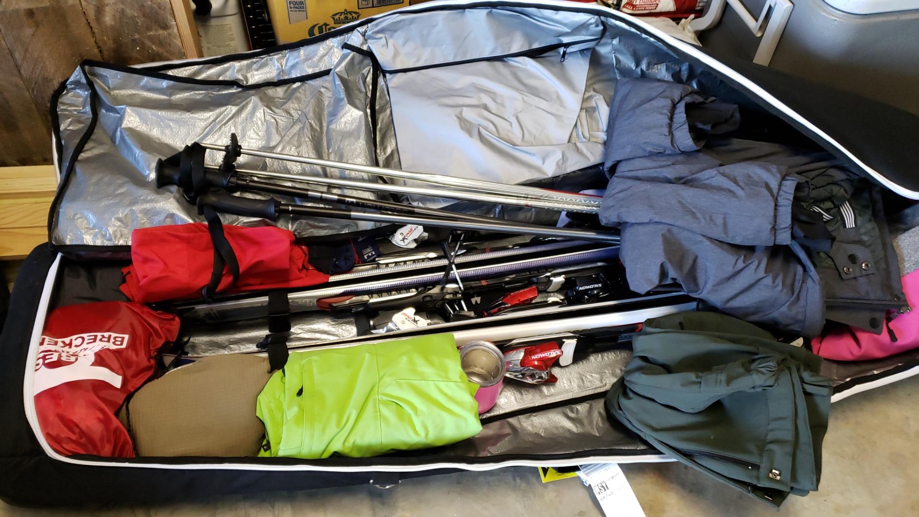 Athletico Conquest Padded Snowboard Bag With Wheels - Travel Bag for Single Snowboard and Snowboard Boots customer photo 2