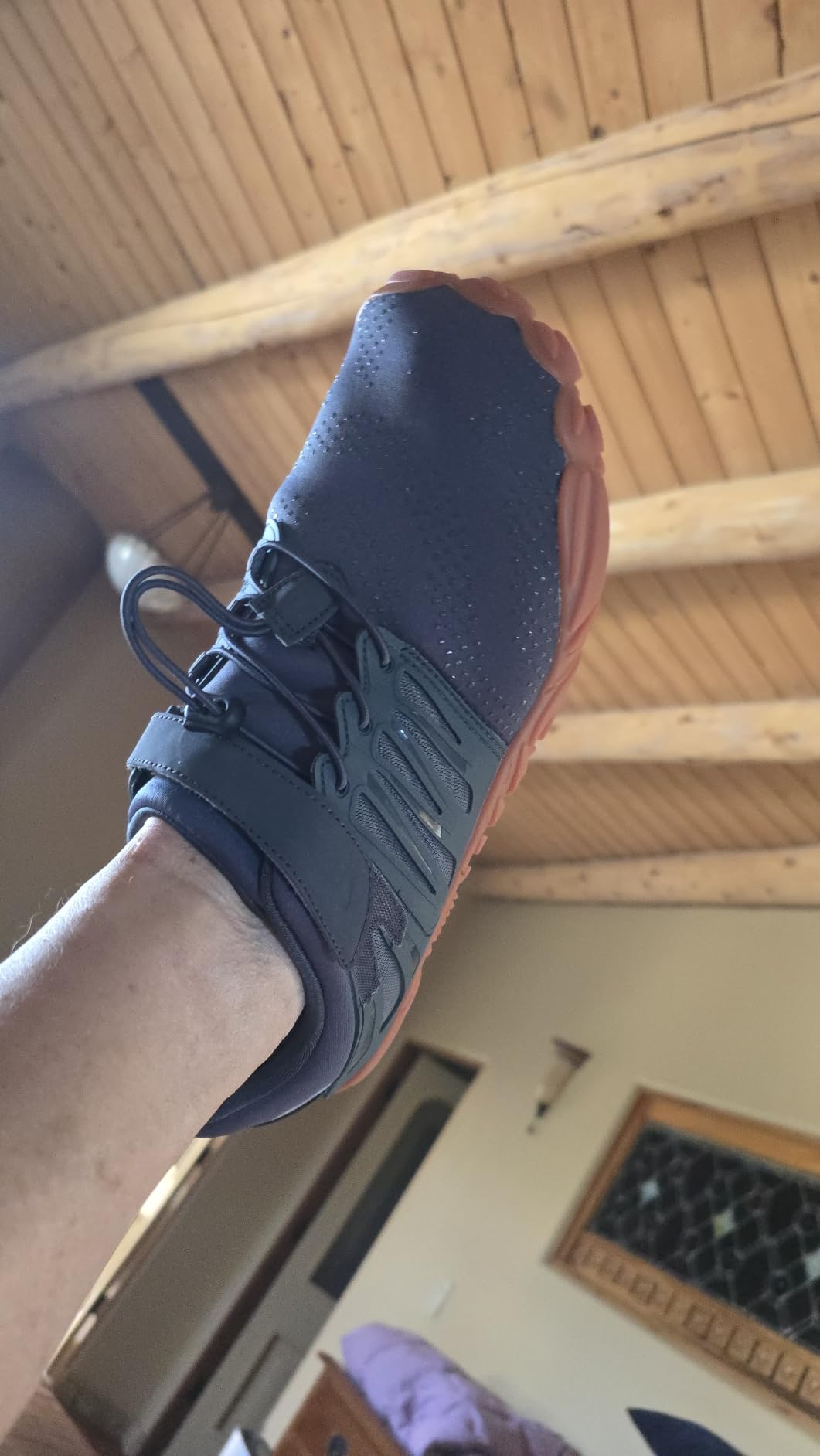 WHITIN Men's Minimalist Trail Runner W30 customer photo 2