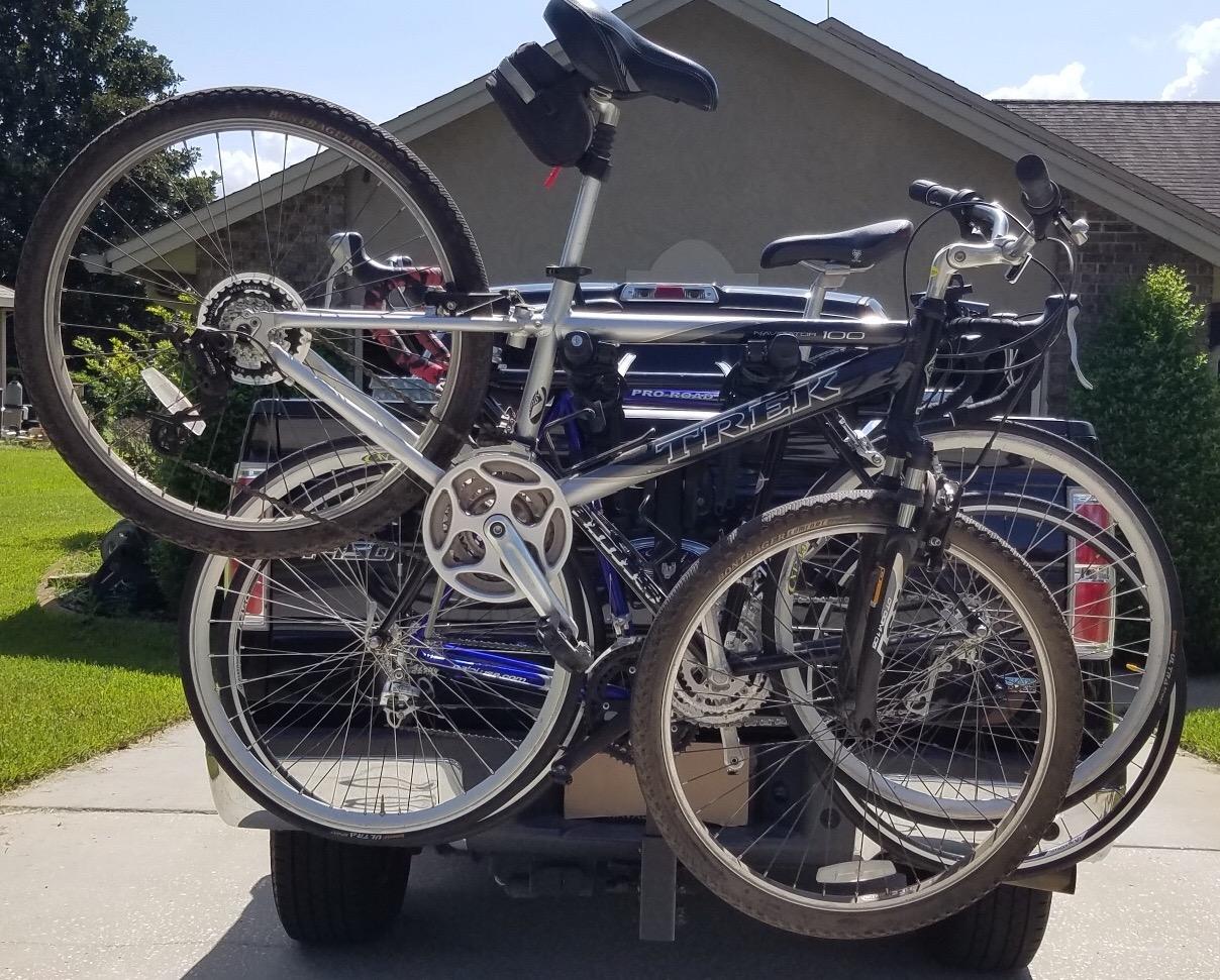 Thule Range Hanging Bike Rack, Carry 4 Bikes, Integrated Locks Included customer photo 1