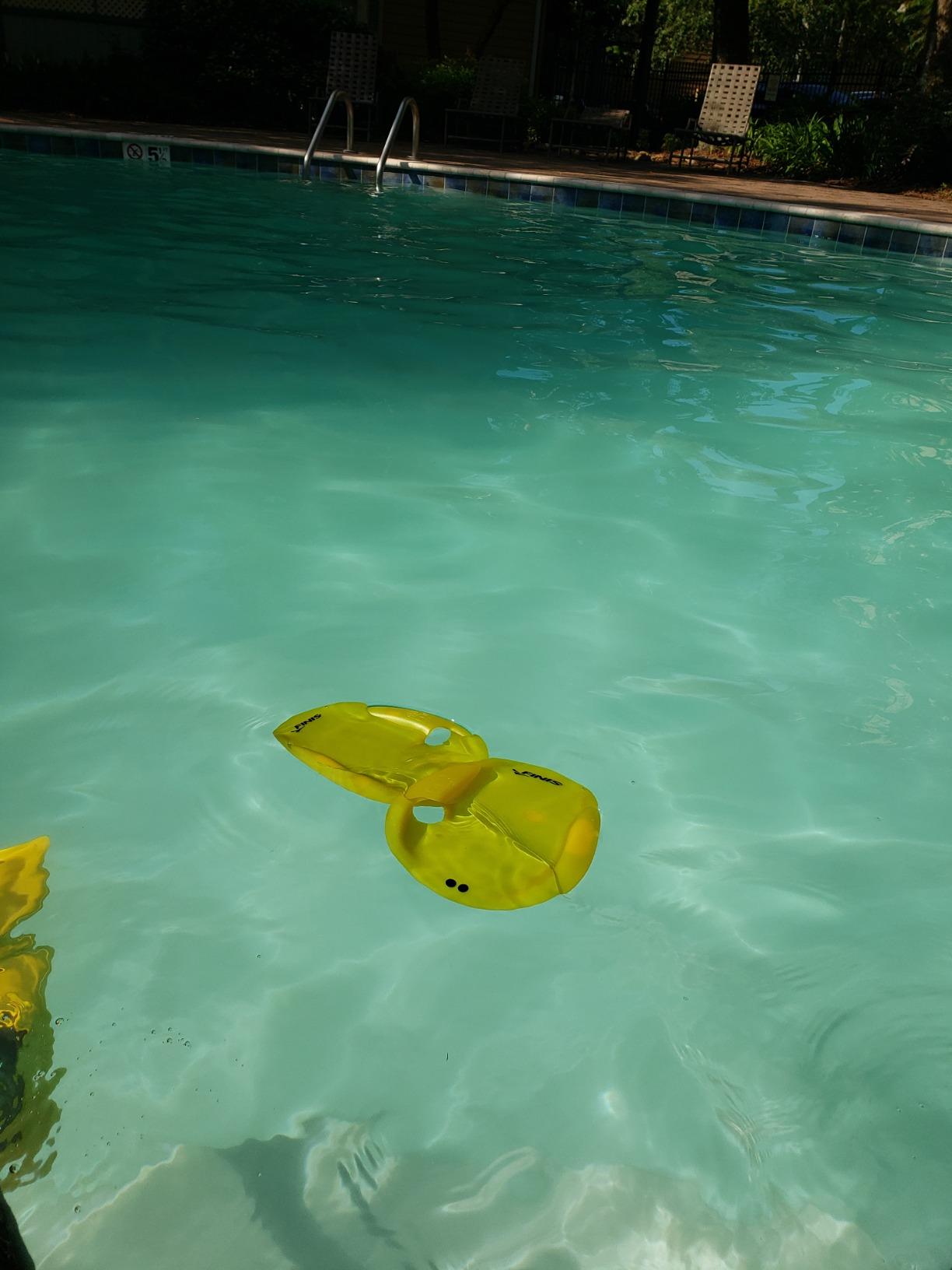FINIS Agility Floating Swim Paddles - Strapless Design for Stroke Technique - Instant Feedback customer photo 1