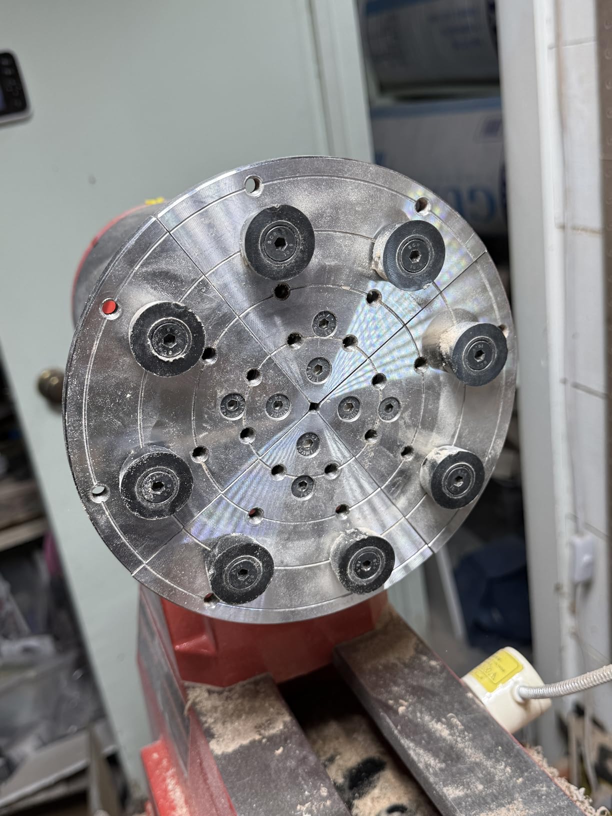 WEN LA4444 4-Inch 4-Jaw Self-Centering Chuck Set with 1-Inch x 8TPI Thread customer photo 2