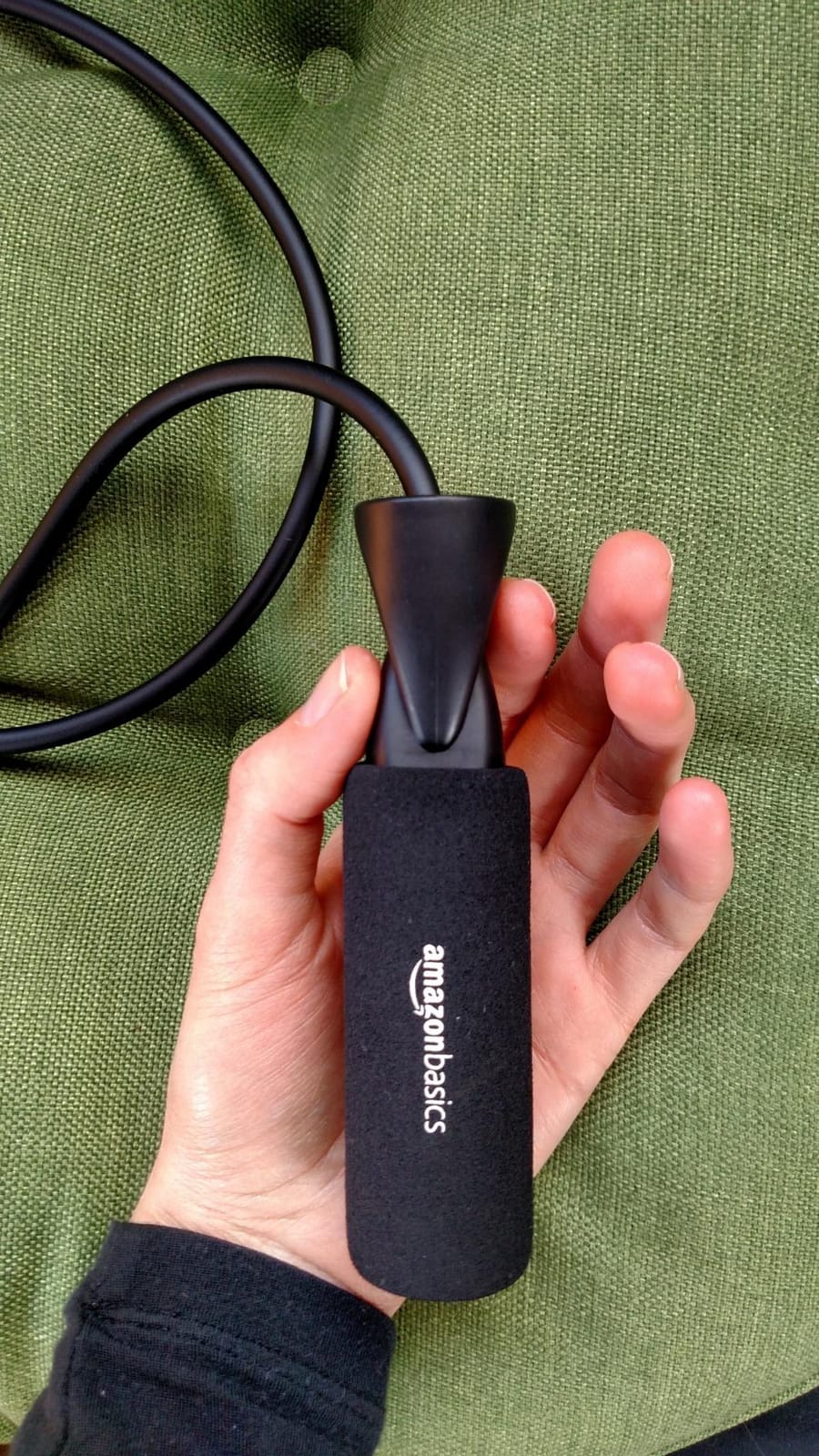 Amazon Basics Jump Rope for Exercise, Cardio and Home Workout, Length Adjustable, 118 Inches customer photo 2