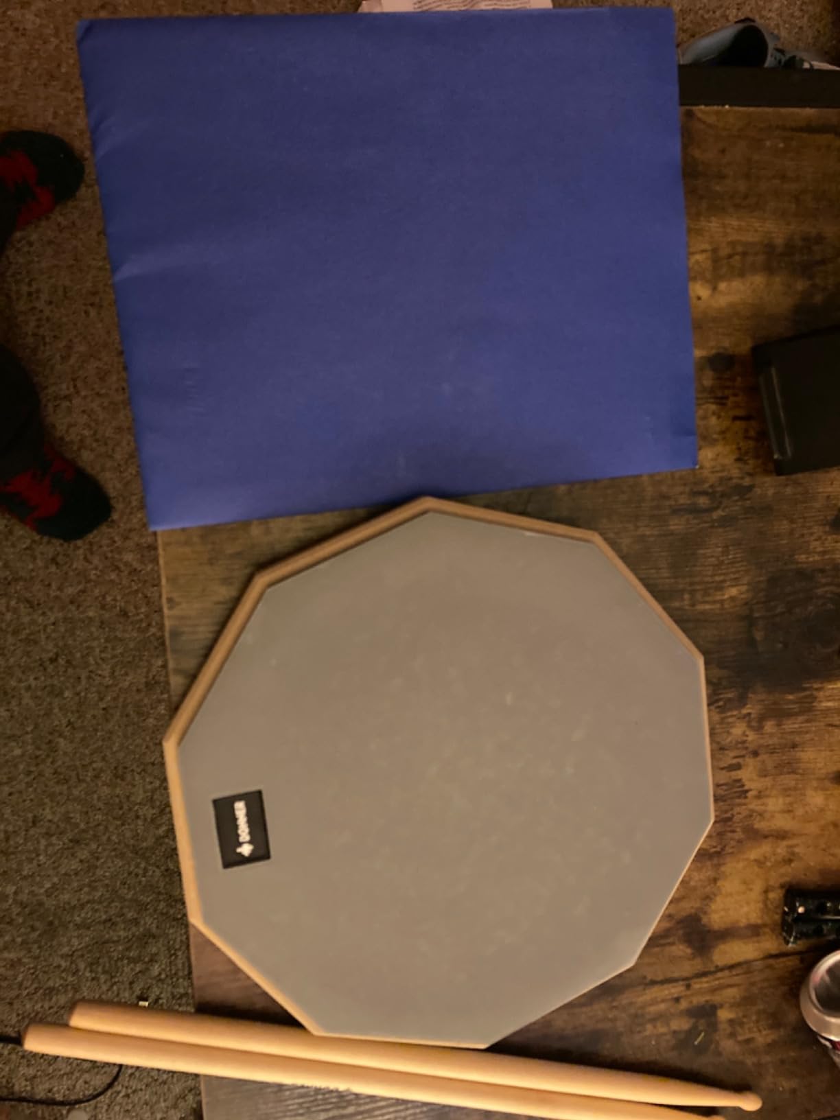 Donner 12 Inches Drum Practice Pad Silent Drum Pad Set Gray 2-Sided With Drum Sticks customer photo 2