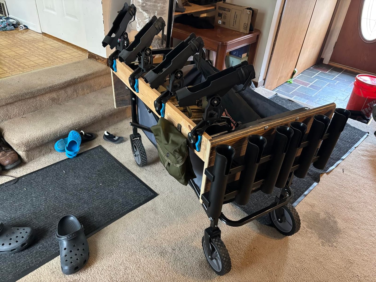 Amazon Basics Collapsible Heavy Duty Utility Wagon for Outdoor Sports, Camping, Garden, and Shopping, Versatile, Easy to Store, 265 Pounds Capacity, 27.6 x 40.9 x 20 inches, Blue customer photo 2