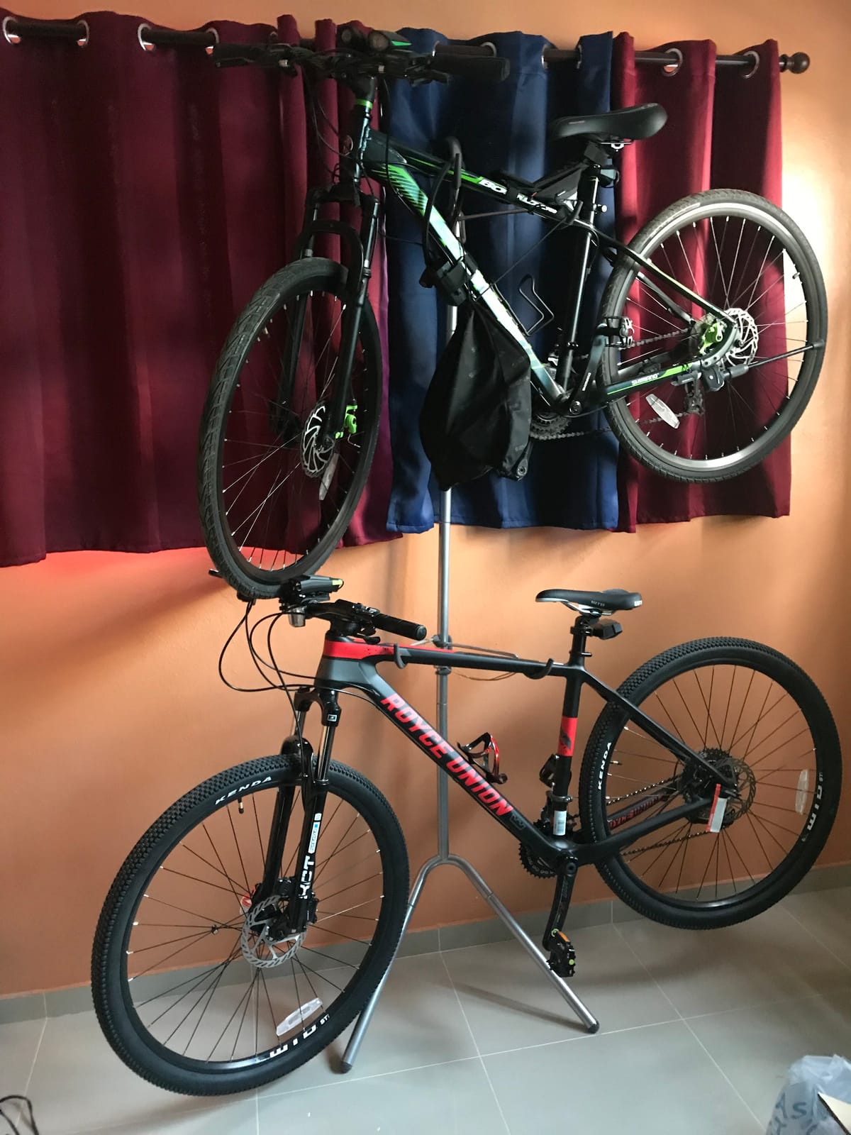 Royce Union RCF Lightweight Carbon Fiber Hardtail Mountain Bike, 22 Speed Shimano SLX Drivetrain, Hydraulic Disc Brakes, Suntour XCT Suspension Fork customer photo 1