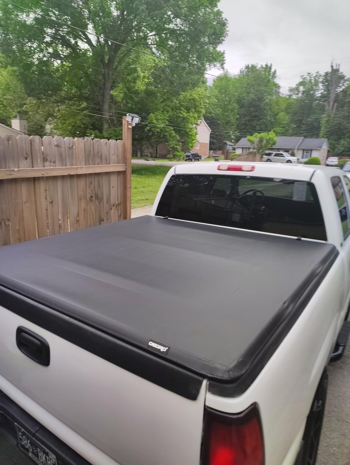 OEDRO Soft Tri-Fold Tonneau Cover for 2019-2026 Chevy Silverado 1500 5.8ft customer photo 1