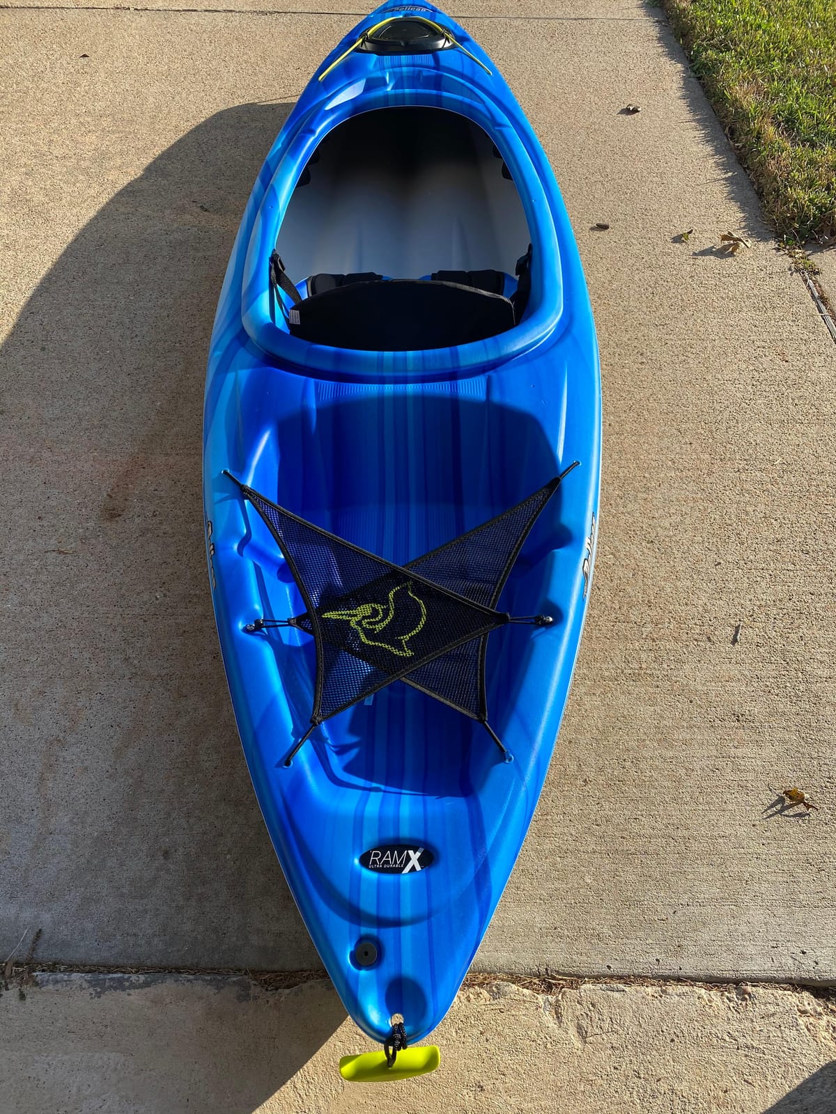 Pelican Argo 100X - Recreational Sit in Kayak - Lightweight Patented Ram-X™ Material - Ergoform™ Seating System - 10 ft customer photo 1