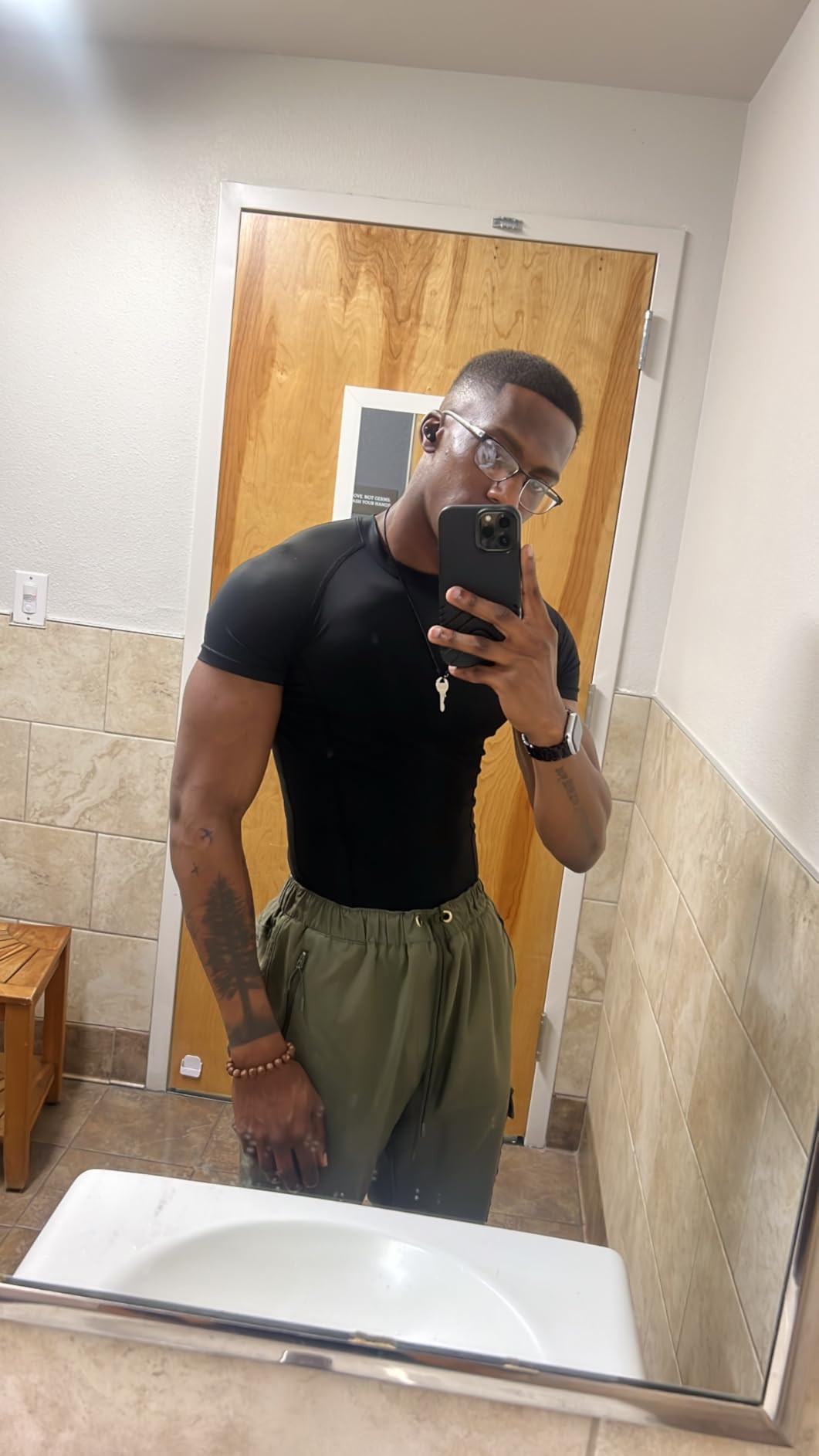 Men's Cool Dry Short Sleeve Compression Shirts, Sports Baselayer T-Shirts Tops, Athletic Workout Shirt customer photo 1