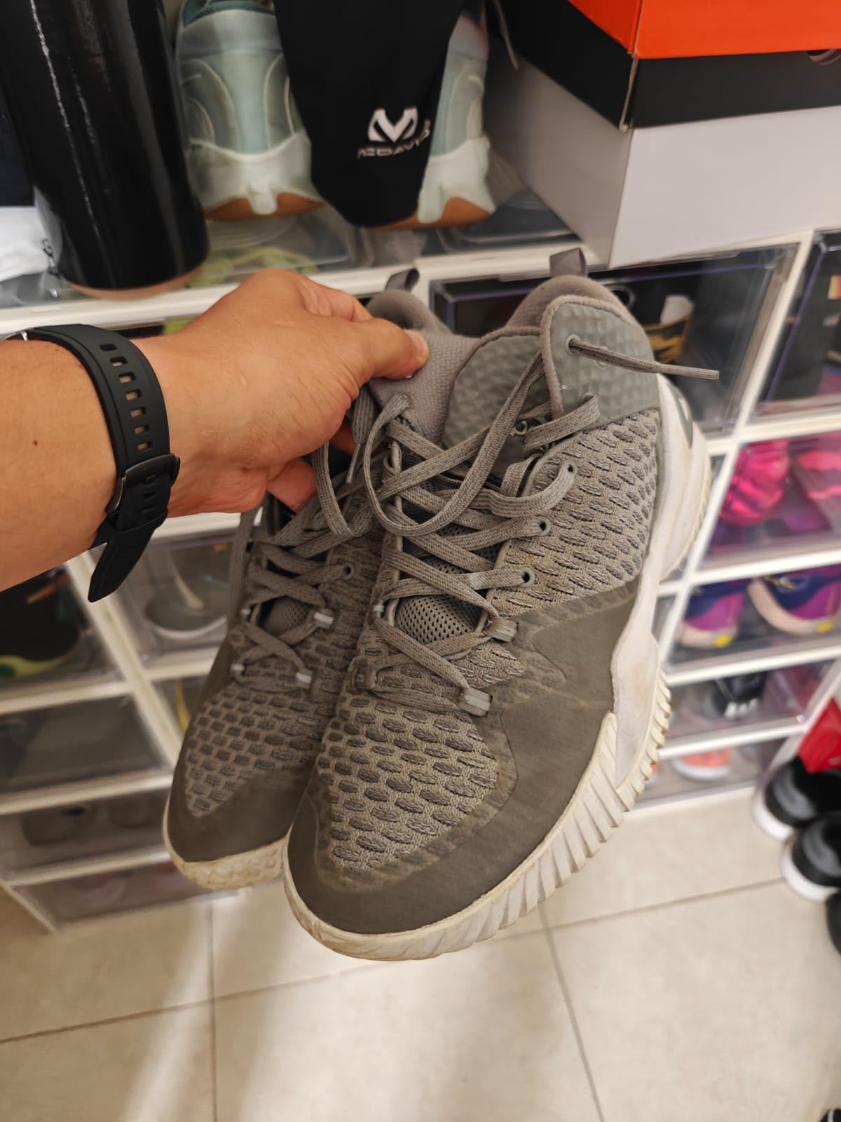 PEAK High Top Mens Basketball Shoes Lou Williams Streetball Master Breathable Outdoor Sneakers Pickleball Shoes Cushioning Shoes for Fitness customer photo 2