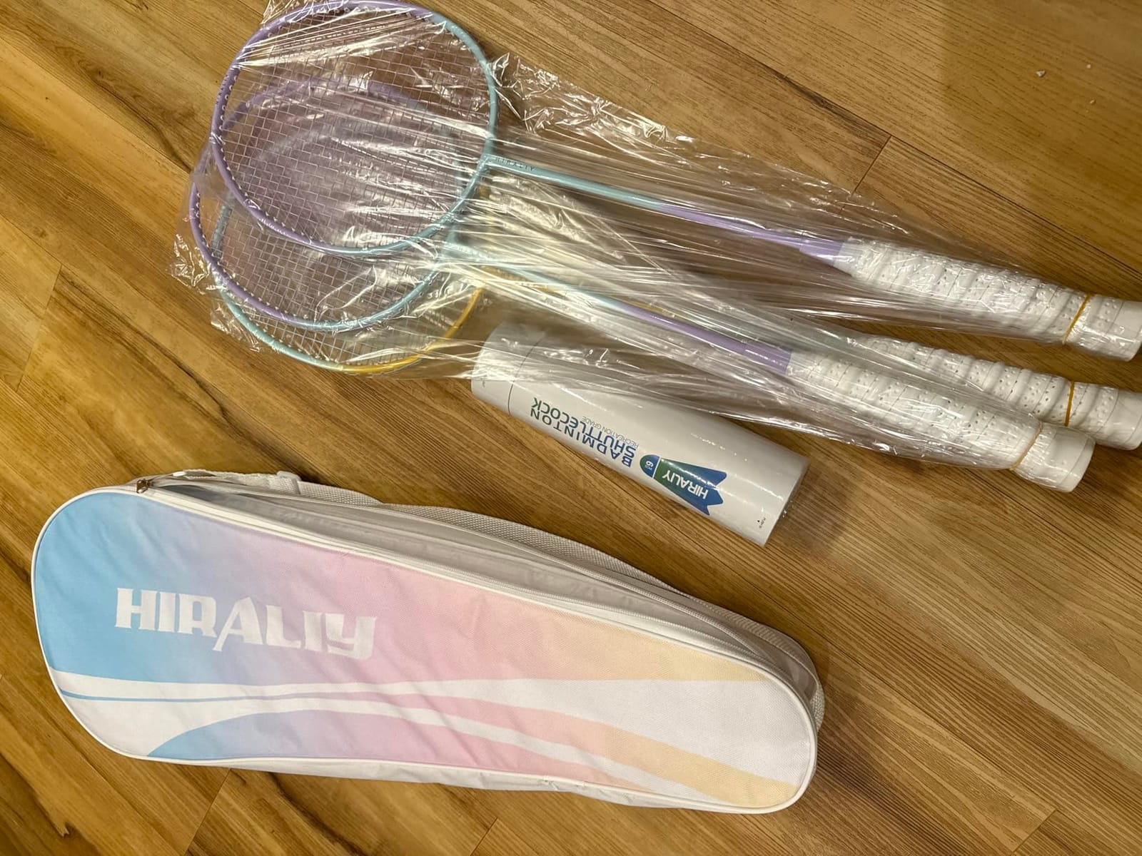 HIRALIY Badminton Rackets Includ 2/4 Rackets, 6/12 Birdies, 1 Carrying Bag | 2/4 Badminton Rackets Set for Backyards, Badminton Set, Outdoor Game for Adult Family Beginner customer photo 1