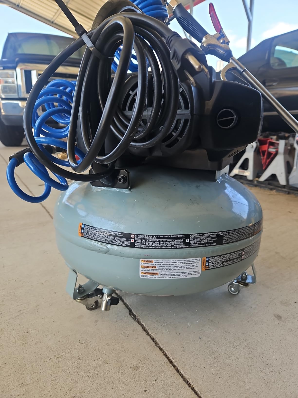 Metabo HPT Portable Pancake Air Compressor, 6 Gallon 200 PSI, EC914S customer photo 2