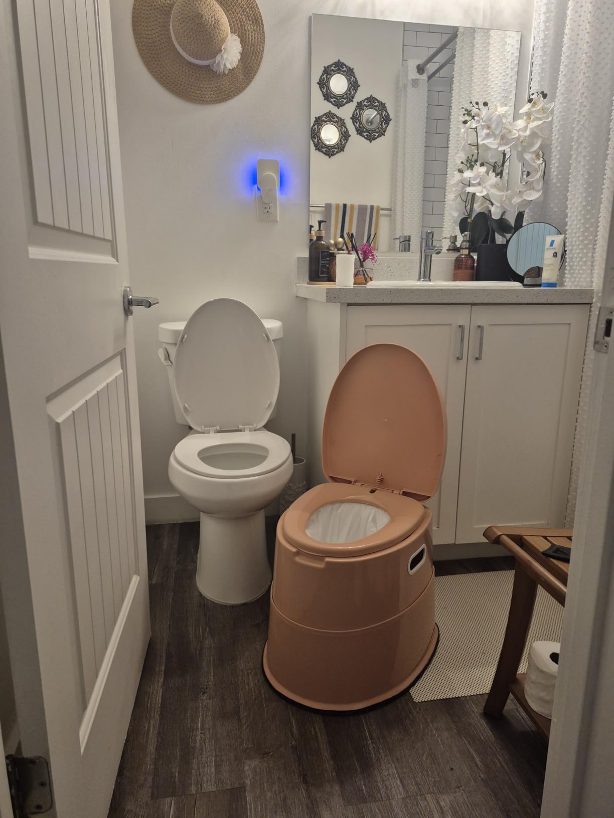 VINGLI Portable Toilet | Indoor Outdoor Commode w/Detachable Inner Bucket & Removable Paper Holder, Lightweight & Compact for Camping, Boat, Van, Emergency Use (Grey) customer photo 2