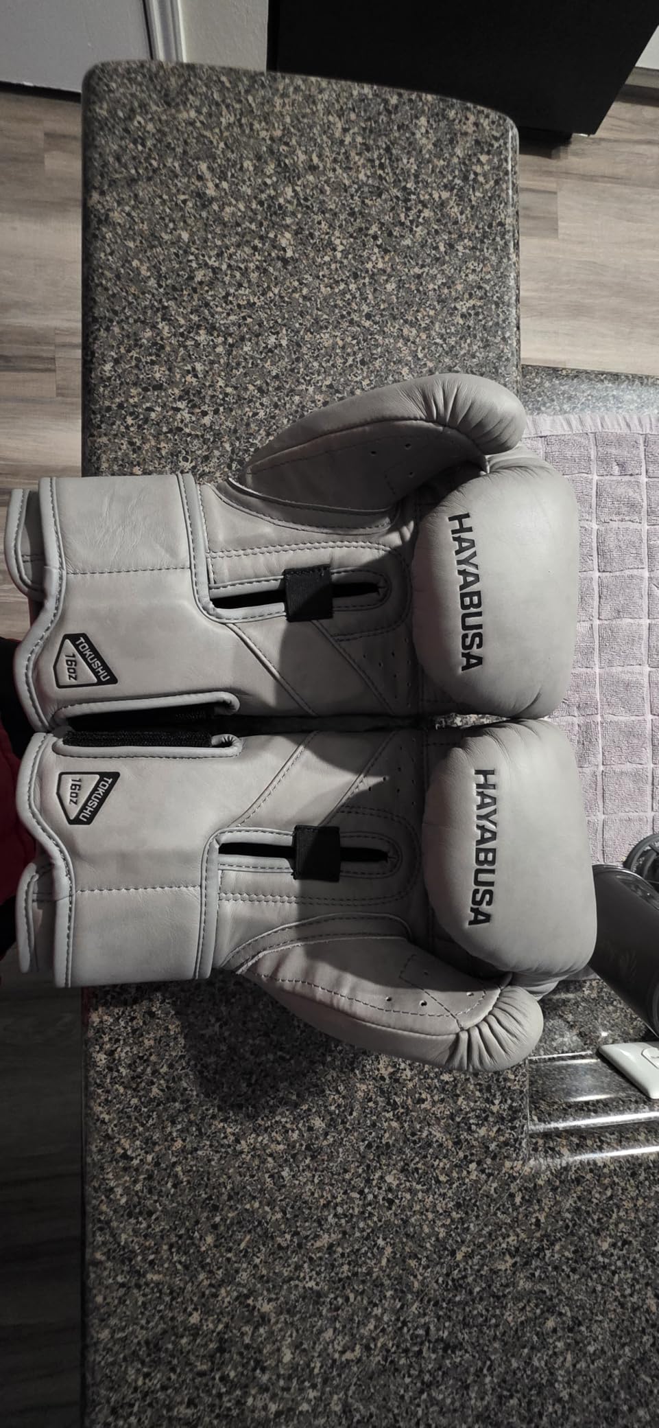 Hayabusa T3 LX Leather Boxing Gloves | Leather Boxing Gloves, Training Gloves Men and Women, Sparring Gloves, Heavy Bag Gloves, 16oz Boxing Gloves, Muay Thai Gloves customer photo 2