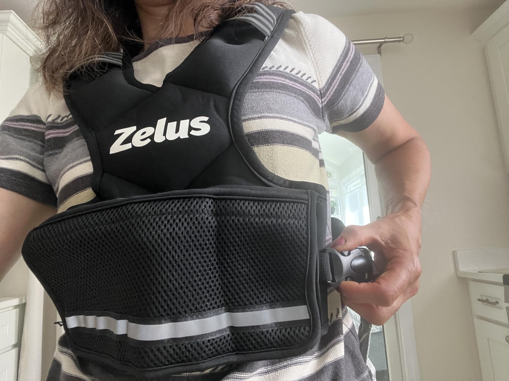 ZELUS Weighted Vest for Men and Women | 4-10lb/11-20lb/20-32lb Vest with 6 Ironsand Weights for Home Workouts | Adjustable Body Weight Vest Exercise Set for Cardio and Strength Training customer photo 1