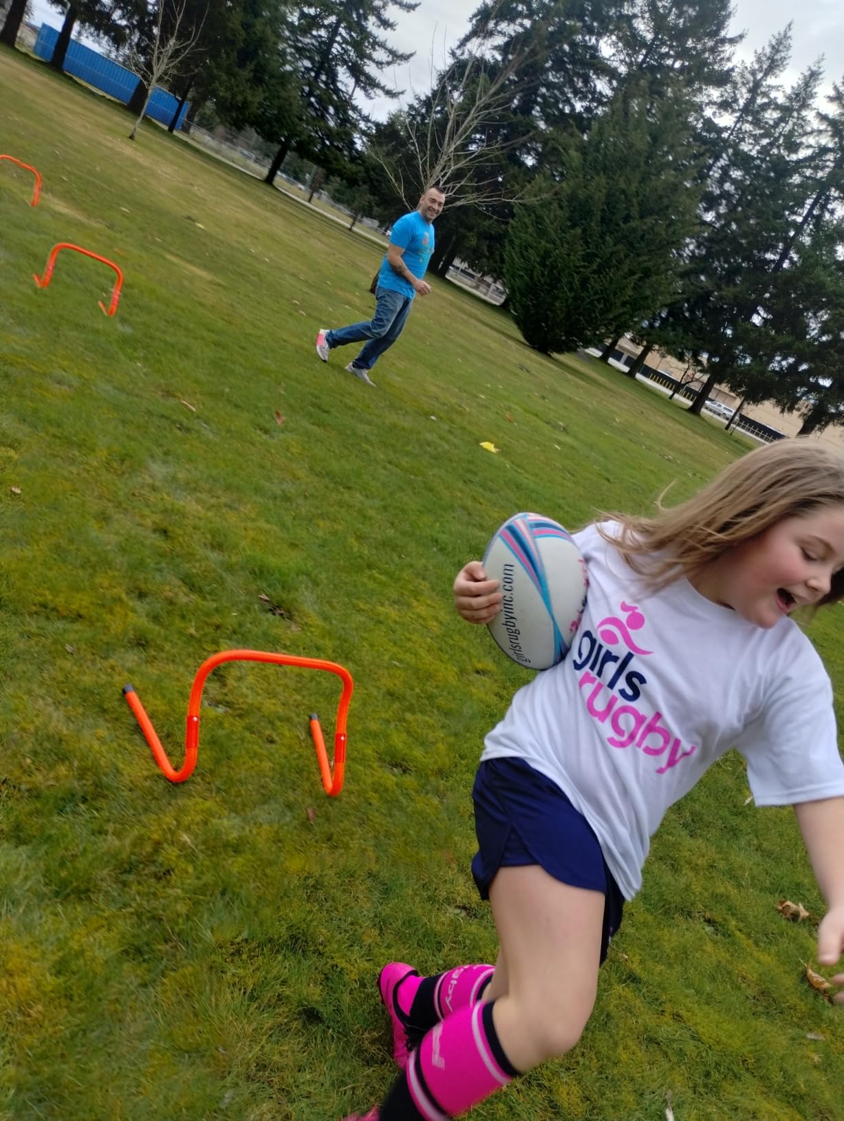 X-UMEUS Agility Ladder Speed Training Equipment Set - 20ft Agility Ladder, 12 Soccer Cones, 4 Hurdles, Jump Rope, Running Parachute | Basketball Football Soccer Training Equipment for Kids Youth Adults customer photo 1