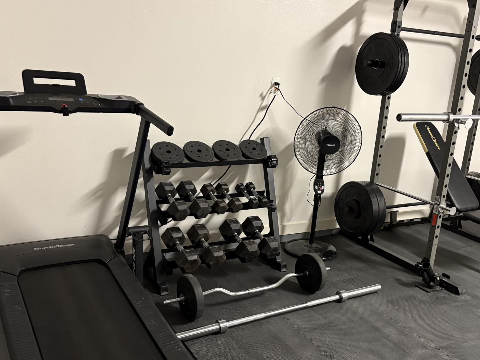 YOLEO Dumbbell Rack, Adjustable & Compact Weight Rack for Dumbbell, Kettlebell, Barbell, Heavy Duty Weight Storage Organizer, Space-Saving Dumbbell Storage Stand Holder for Home Gym - 1100LBS Capacity (Rack Only) customer photo 1
