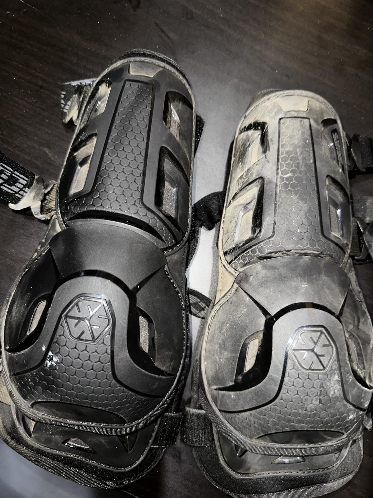 Scoyco Motorcycle Knee and Elbow Pads CE Level 1 Shin Guard Protective Gear | 45°-180° Knee Flexibility Design Adjustable Elastic Bands Adult customer photo 1