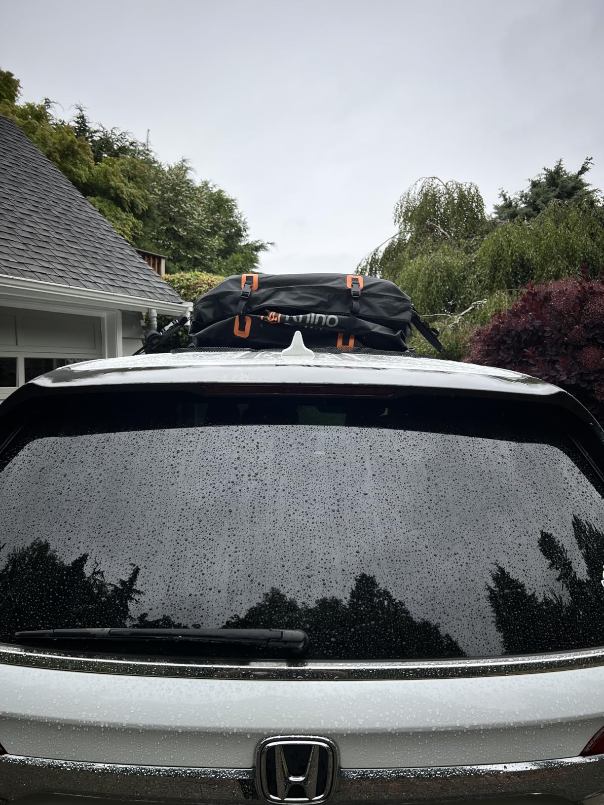 Car Roof Bag - Car Rooftop Cargo Carrier Bag – 19 Cubic Ft Waterproof Roof Rack Cargo Carrier, Includes Anti-Slip Mat, 4 Door Hooks, Reinforced Zipper/Buckle, with or Without Rack customer photo 2