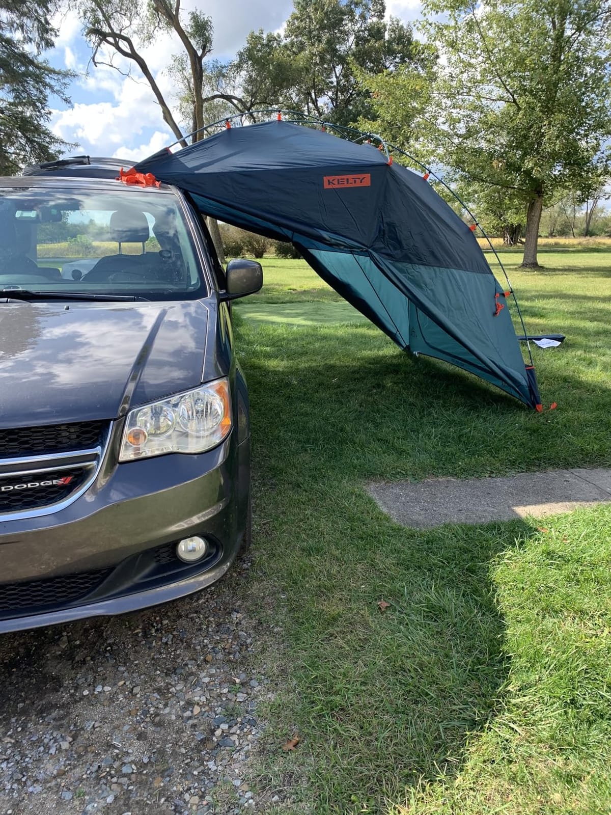 Kelty Highroads Overlanding Shelter - Universal Mount Car Camping Tent with Large Zippered Entry, Aluminum Frame, Adjustable Walls and Windows, UV Protection, Rainproof, Stuff Duffel Included, 2024 customer photo 2