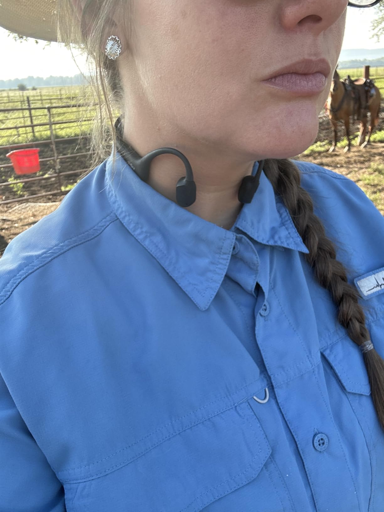 OpenRun Mini Bone Conduction Open-Ear Bluetooth Headphones, Black | Bundle with Sweat Headband; Open ear comfort; Lightweight & Secure fit; IP67 water resistance; 8H battery; Running/Cycling customer photo 2