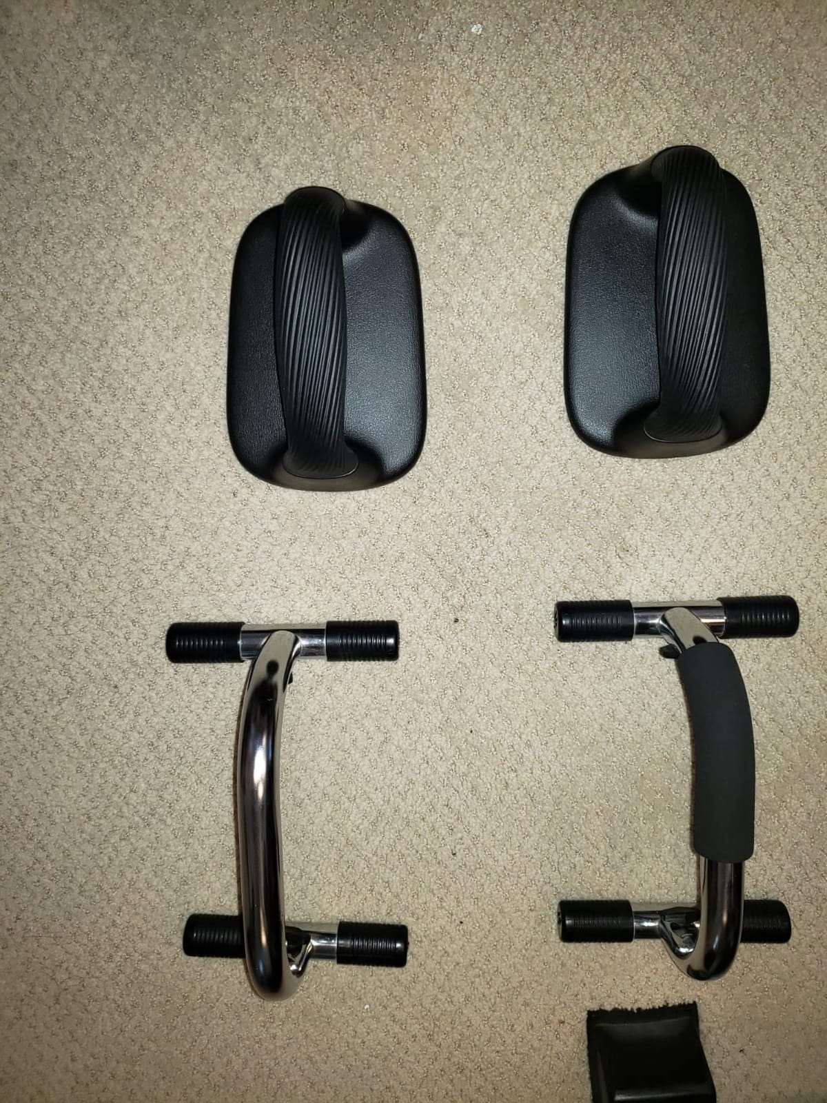 Kipika Push Up Bars, Pushup Stands, Anti-Slip Soft Plastic Push Up Handles, Bottom Anti-Slip Pad, Strength Training Equipment, Perfect for Floor Workout Exercise customer photo 1