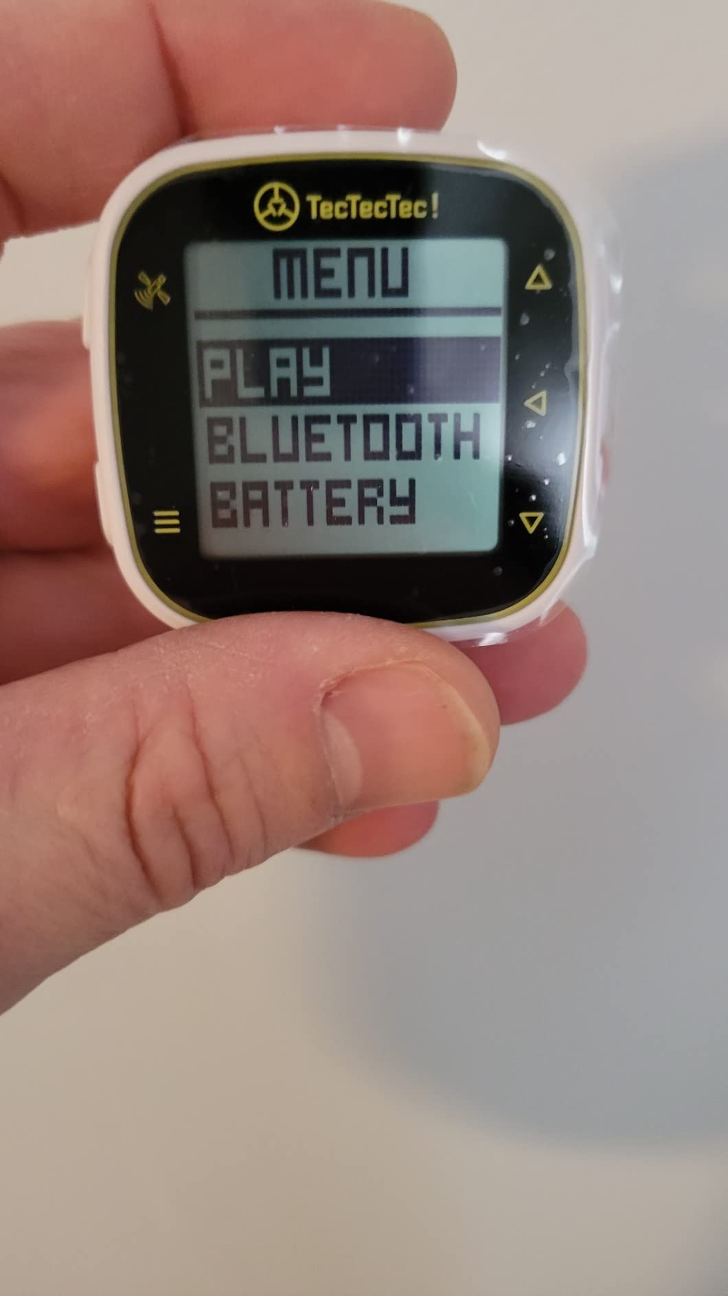TecTecTec ULT-G Ultra-Light Golf GPS Handheld with Rechargeable Battery LCD Display, Preloaded with 38K Worldwide Courses, Lightweight, Simple, Easy-to-use Golf Watches for Men and Women customer photo 2