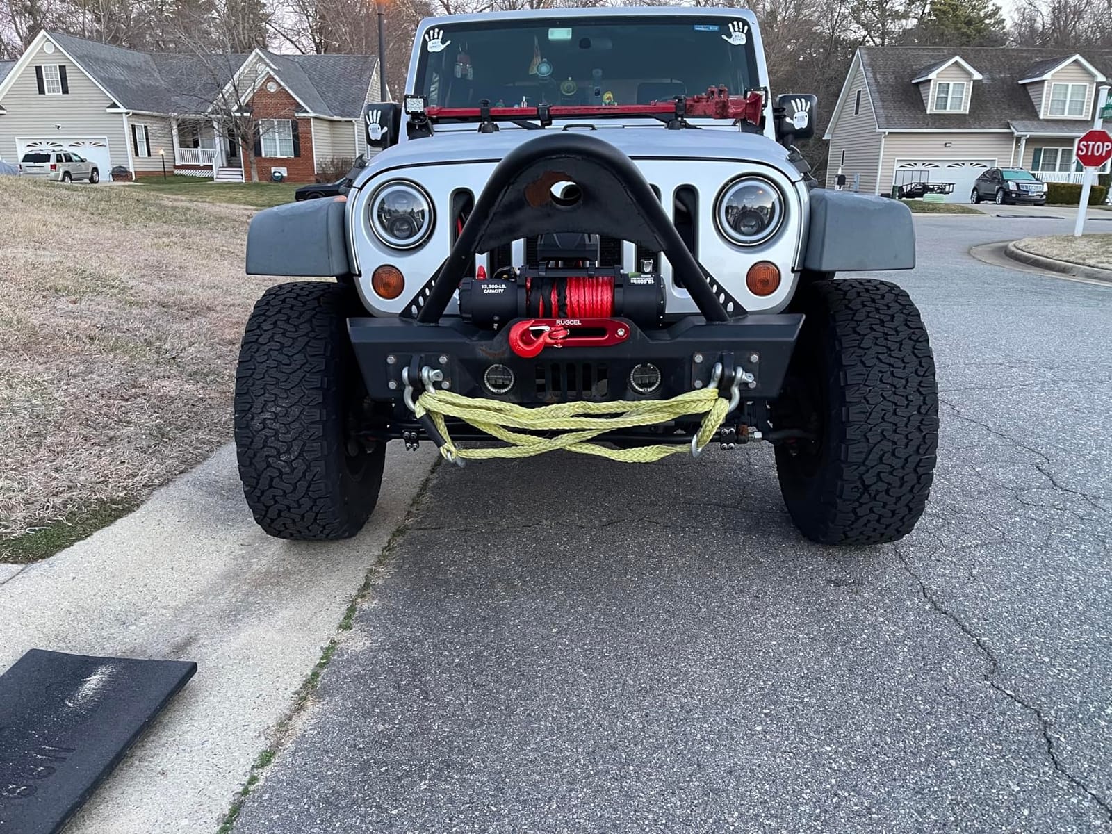 RUGCEL WINCH 13500lb Waterproof Electric Truck Winch 12V Synthetic Rope Winch with Hawse Fairlead,Wired Handle and 2 Wireless Remote,for Trailer and Wrangler in Car Lift customer photo 1