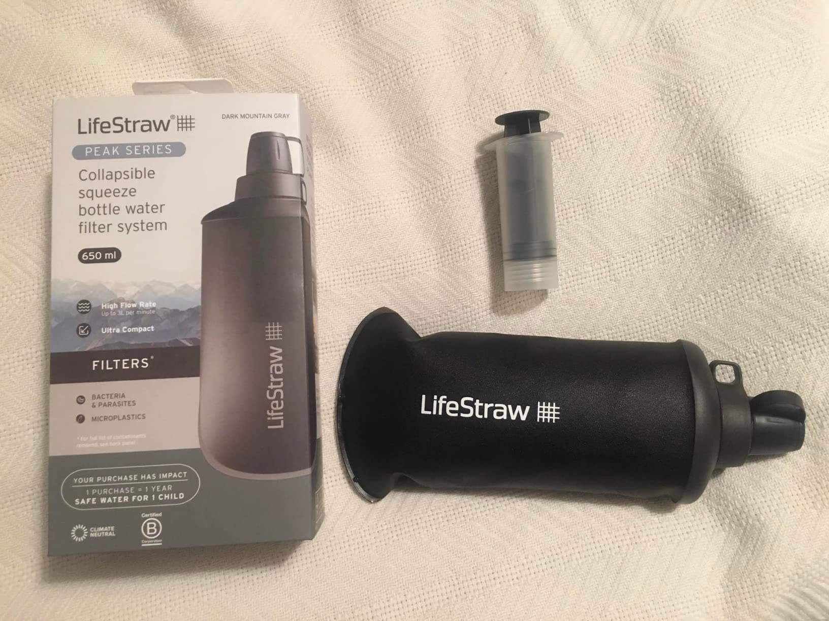 LifeStraw Peak Squeeze Filter Bottle, 650 ml, Dark Mountain Gray | Collapsible Squeeze Bottle Water Filter System, 650 mL, BPA-Free, for Trail Running, Thru-Hiking, and Cycling customer photo 1