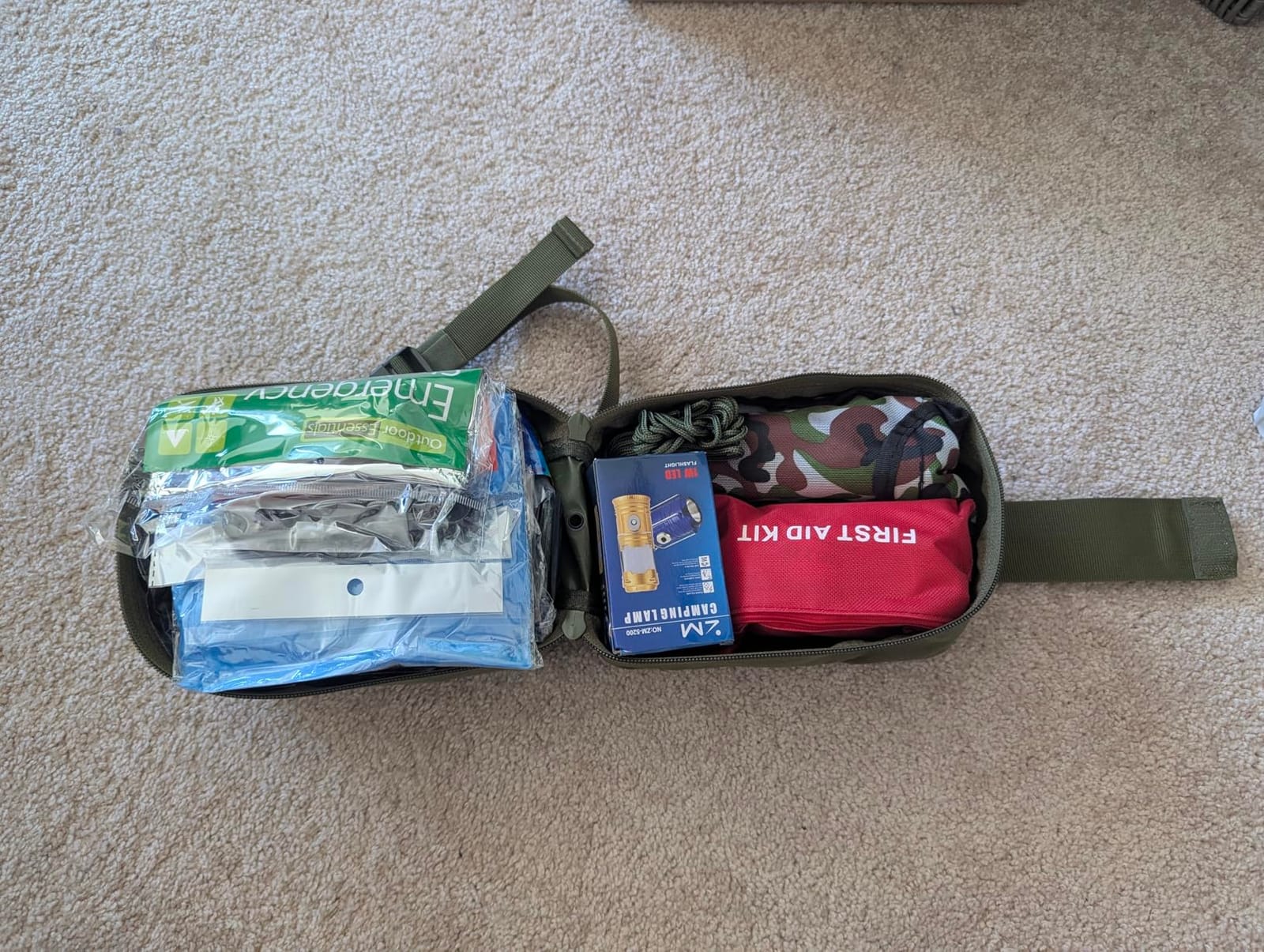 Survival Kit, 250Pcs Survival Gear First Aid Kit with Molle System Compatible Bag and Emergency Tent, Emergency Kit for Earthquake, Outdoor Adventure, Hiking, Hunting, Gifts for Men Women customer photo 2