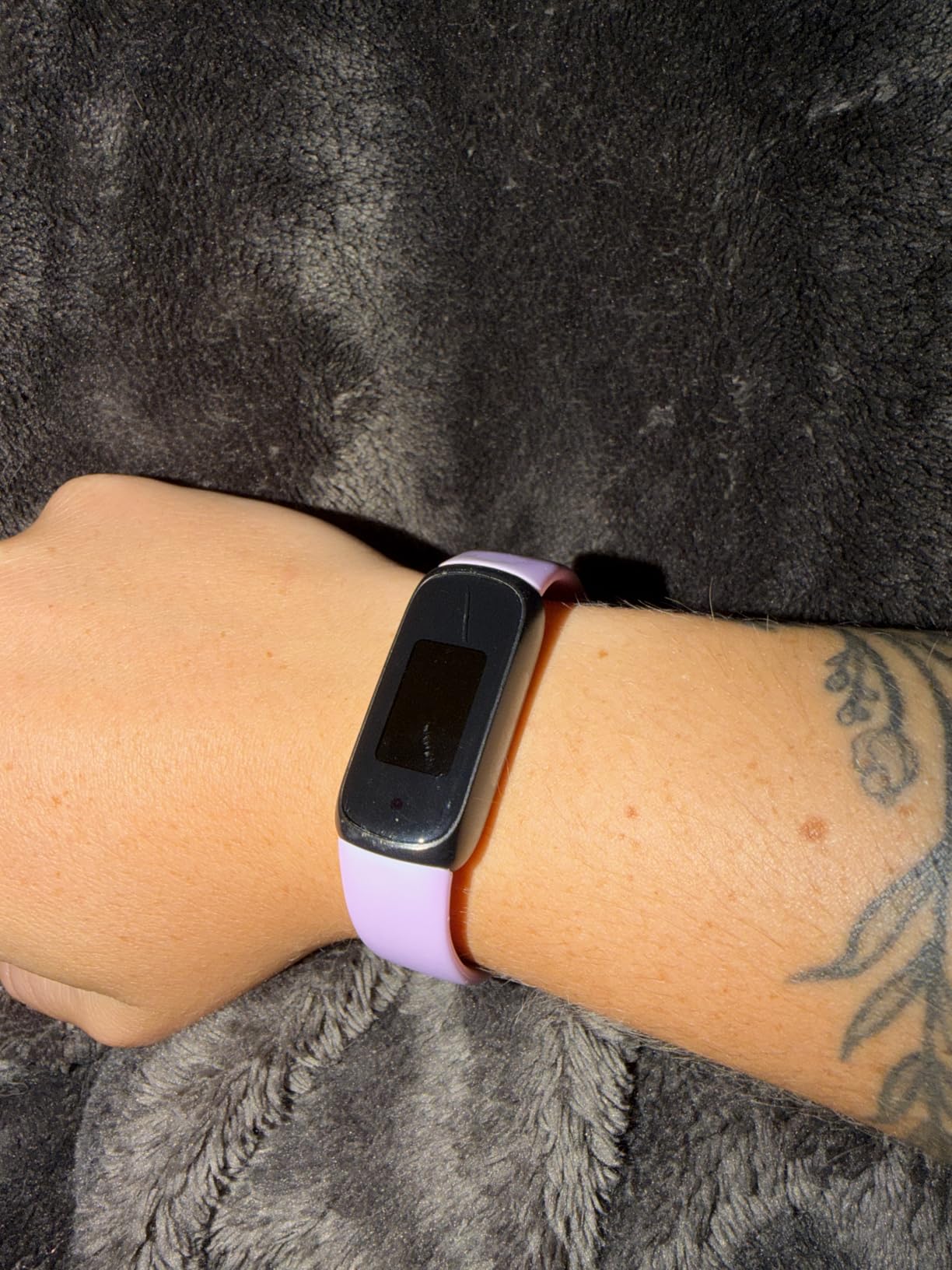 Inspire 3 Fitness Tracker - Advanced Health Insights with Stress Management, Workout Intensity & Sleep Tracking, 24/7 Heart Rate (Lilac Bliss/Black) customer photo 1