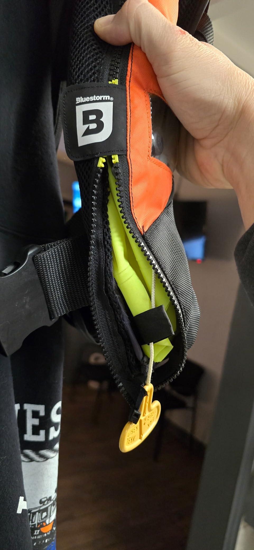 BLUESTORM Arcus 40 Automatic Inflatable PFD Life Jacket for Adults w/Manual Ripcord | US Coast Guard (USCG) Approved Life Vest customer photo 1