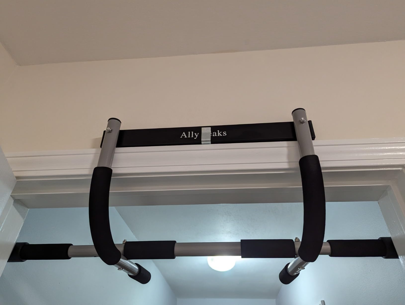 Ally Peaks Pull Up Bar for Doorway, Multiple Levels Width Adjustable Pull Up Bar Accurately Match Wide and Narrow doorframe, Indoor Chin-Up Bar Workout Bar, USA Original Patent customer photo 1