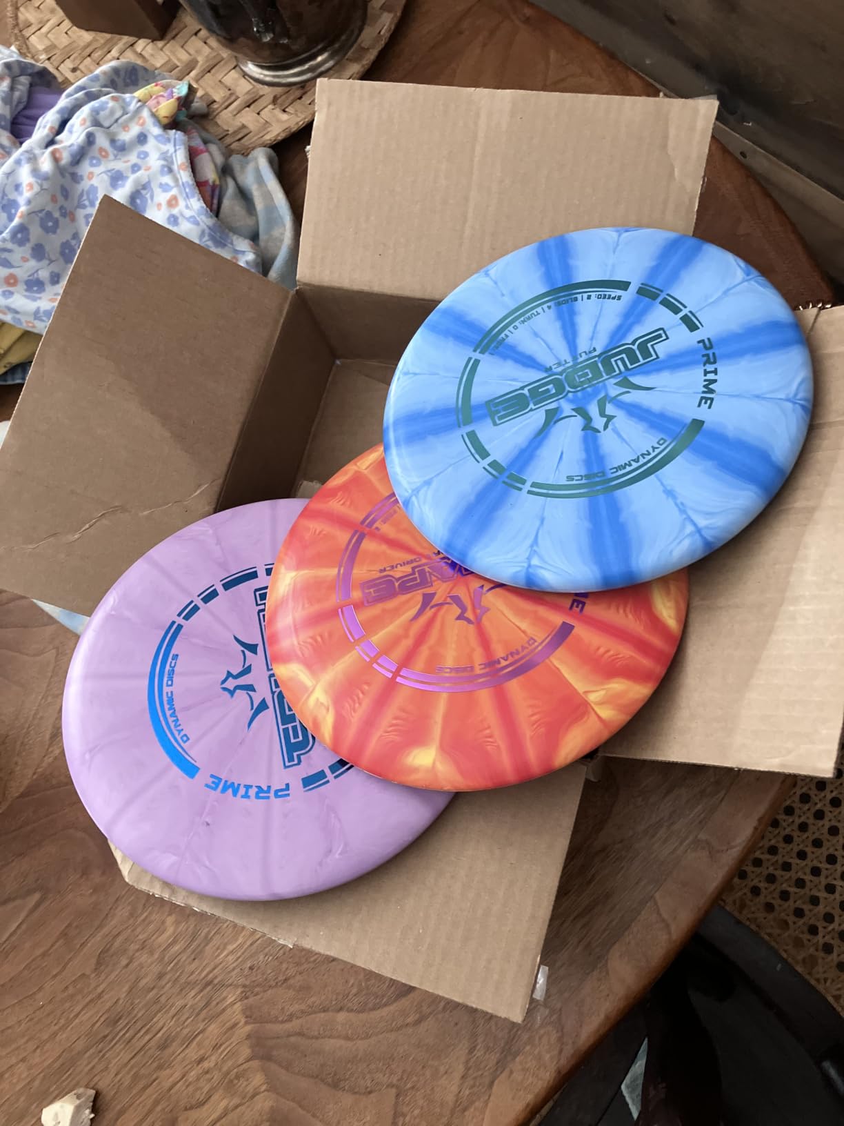 Dynamic Discs Prime Burst 6 Disc Golf Set | Includes 1x Putter, 2X Midrange, 2X Fairway, 1x Driver + Mini Marker | Disc Golf Accessories for Beginners | 170-176g | Beginner Pack for Amateurs customer photo 2