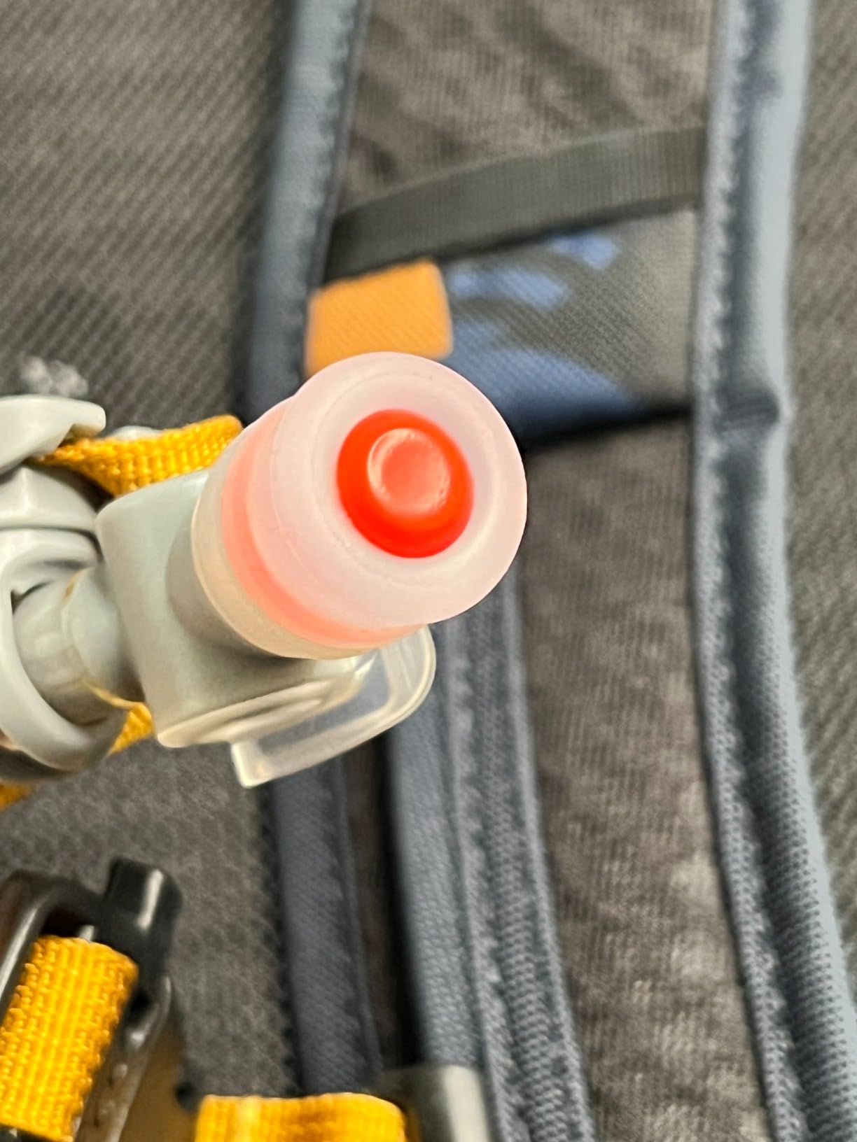Osprey Hydraulics Backpack Water Reservoir with Bite Valve - BPA-Free, Leakproof Hydration Bladder with QuickConnect and Slide-Seal - Compatible with Most Hiking and Biking Packs customer photo 2