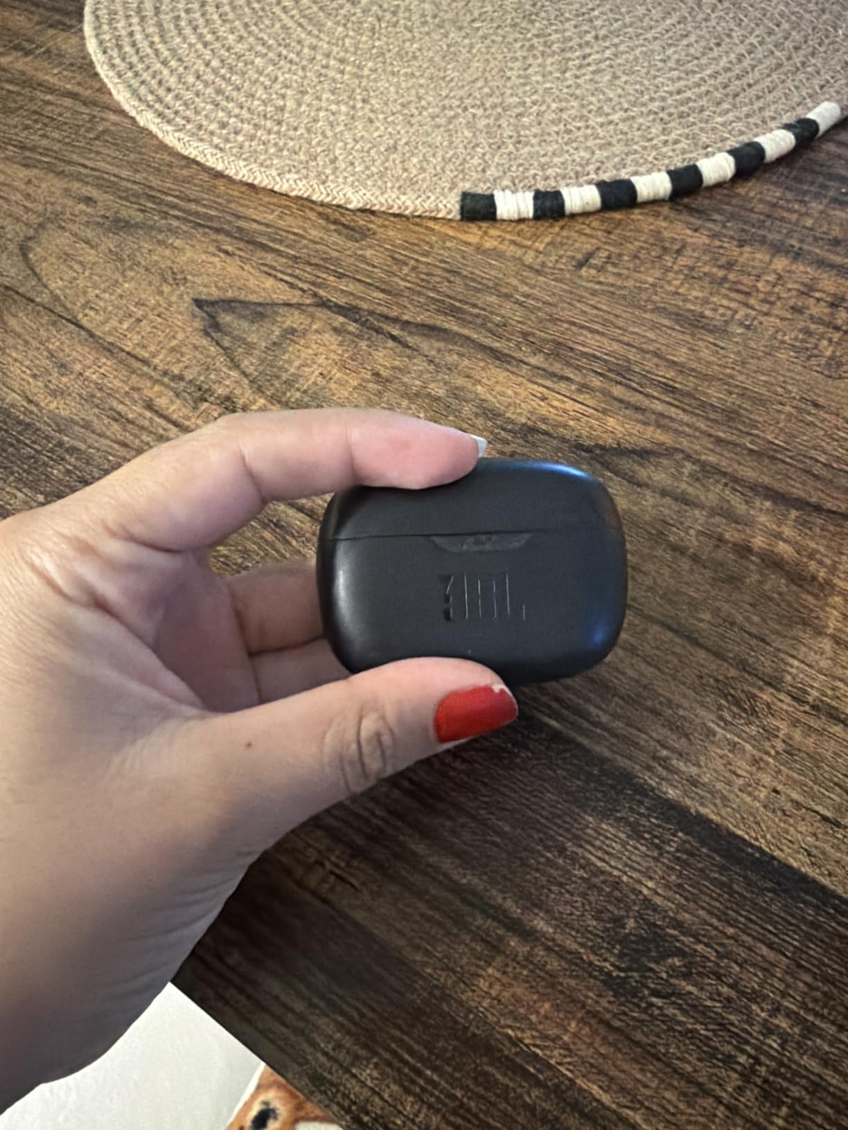 JBL Vibe Beam - True Wireless Earbuds - Black customer photo 2