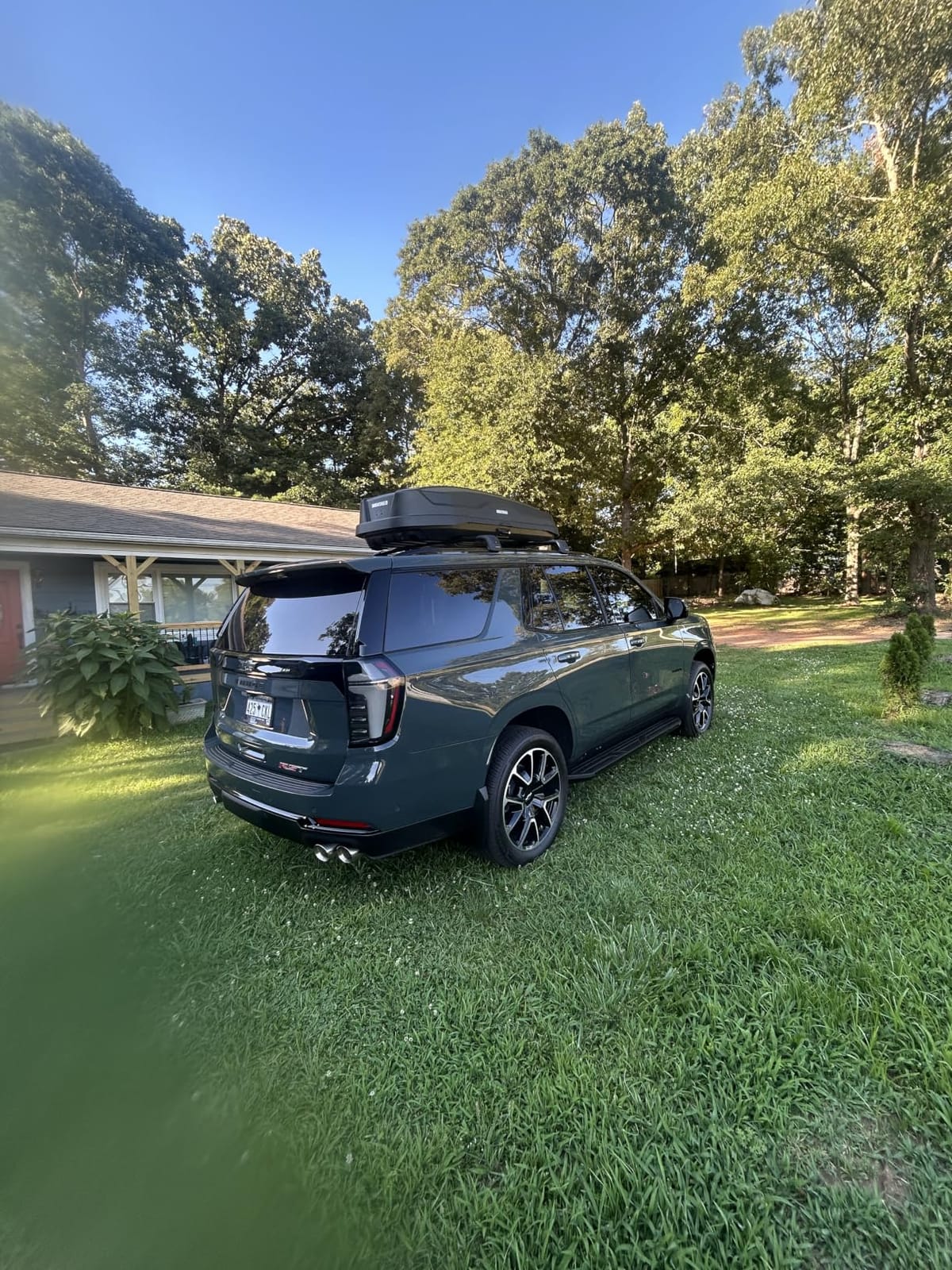 Yakima SkyBox NX 18 XLG Rooftop Cargo Carrier, 18 Cu Ft, SKS Lock, Black, Dual-Sided Opening, SKS Locks and Universal Mounting for Travel Storage customer photo 2